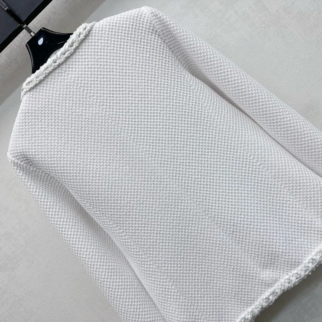 Куртки И Пуховики Женские Chanel 1236656