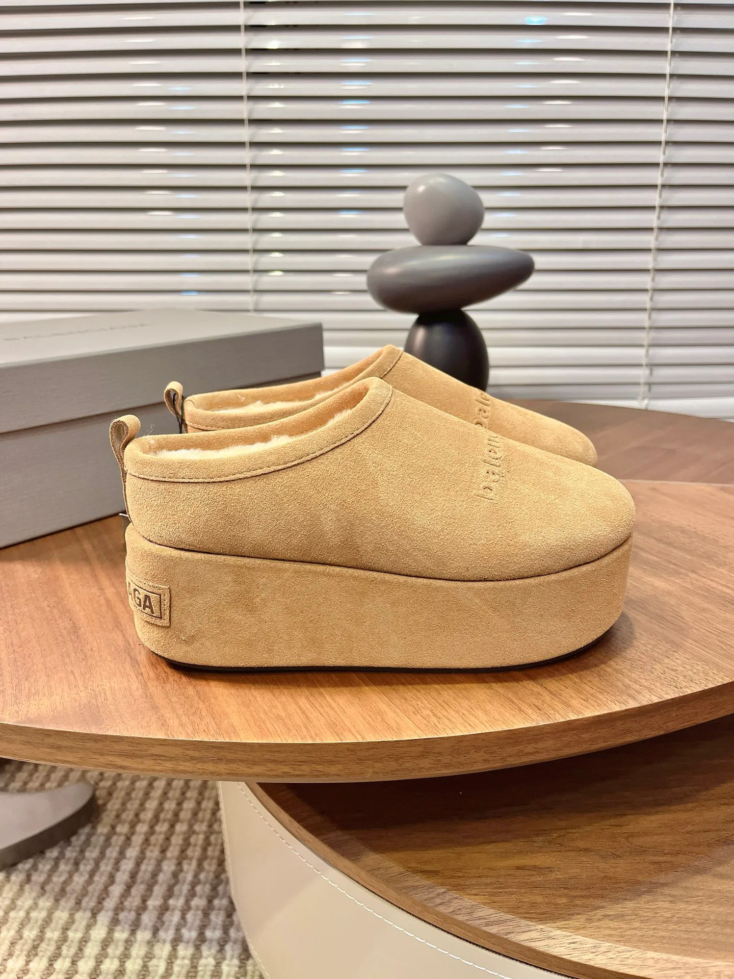 Тапочки Женские Balenciaga 455038