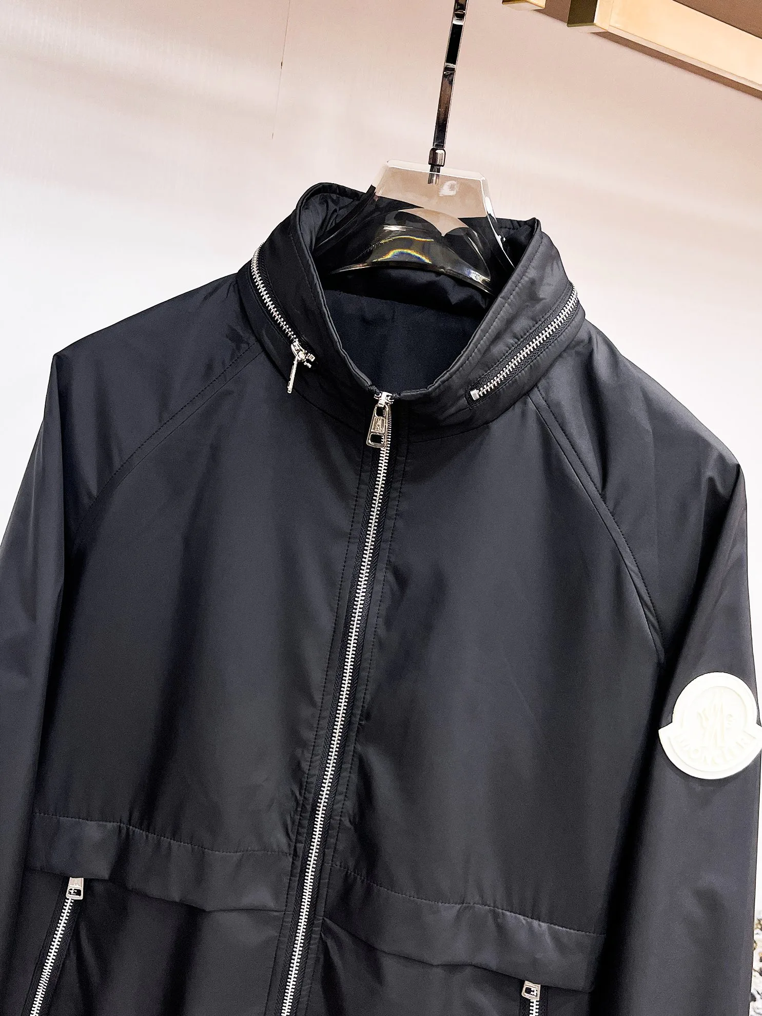Куртки И Пуховики Мужские Moncler 18197234