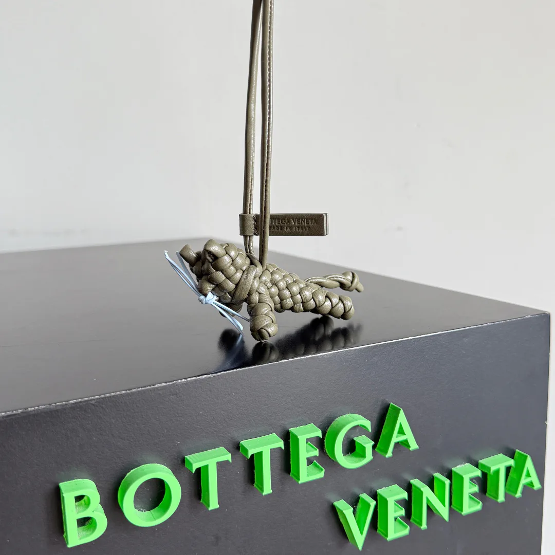 Ключницы Bottega Veneta 546000