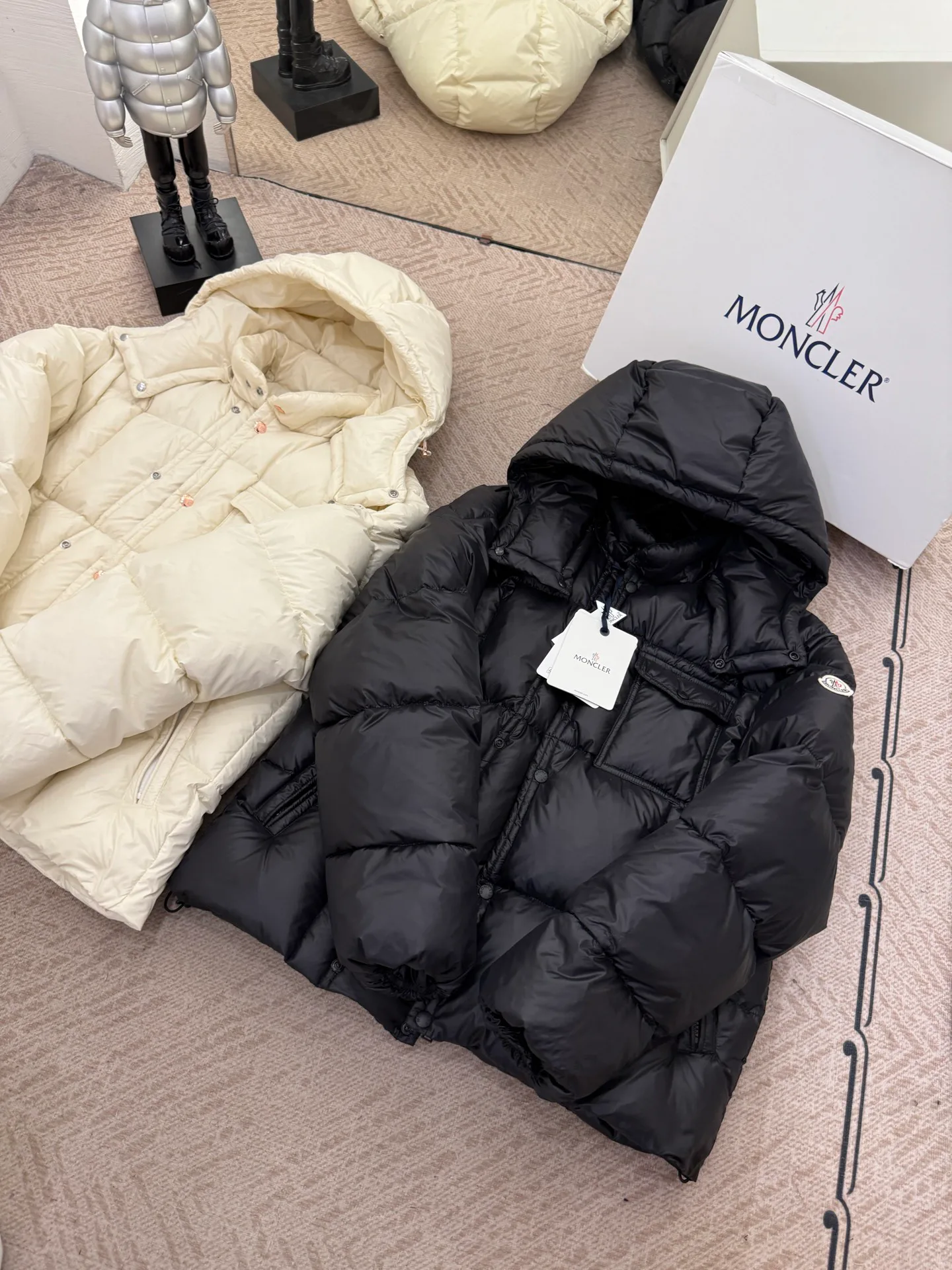 Куртки И Пуховики Женские Moncler 19768500