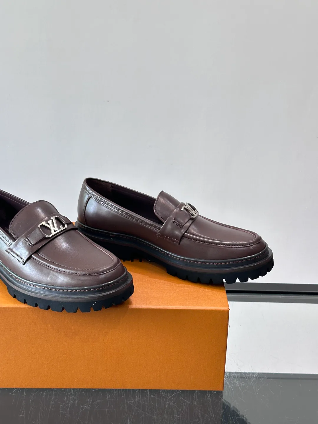 Лоферы И Туфли Мужские Louis Vuitton 17646072