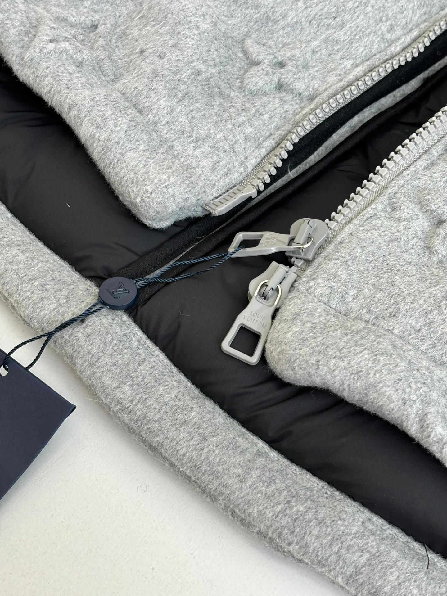 Куртки И Пуховики Женские Louis Vuitton 274538