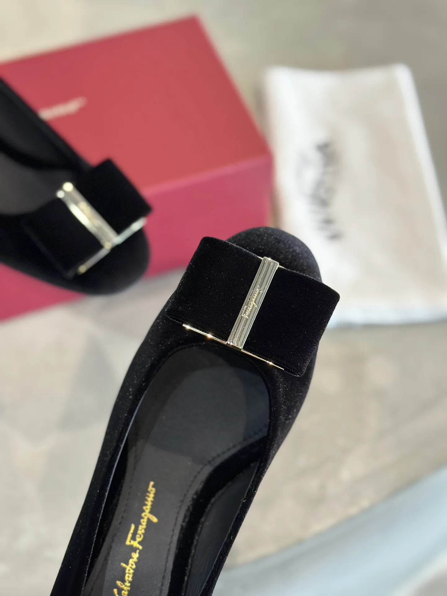 Туфли Женские Salvatore Ferragamo 11675410
