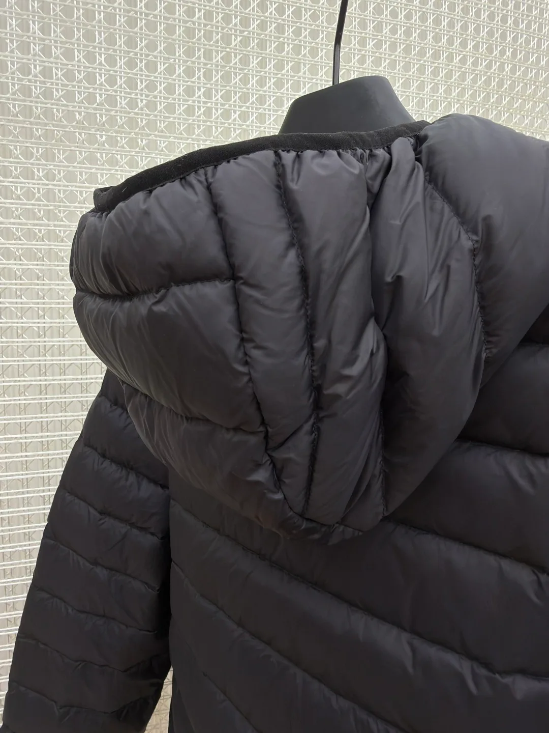 Куртки И Пуховики Женские Miu Miu 18612898