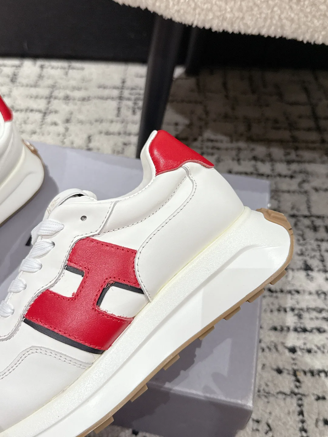 Кроссовки Женские Hogan 393102