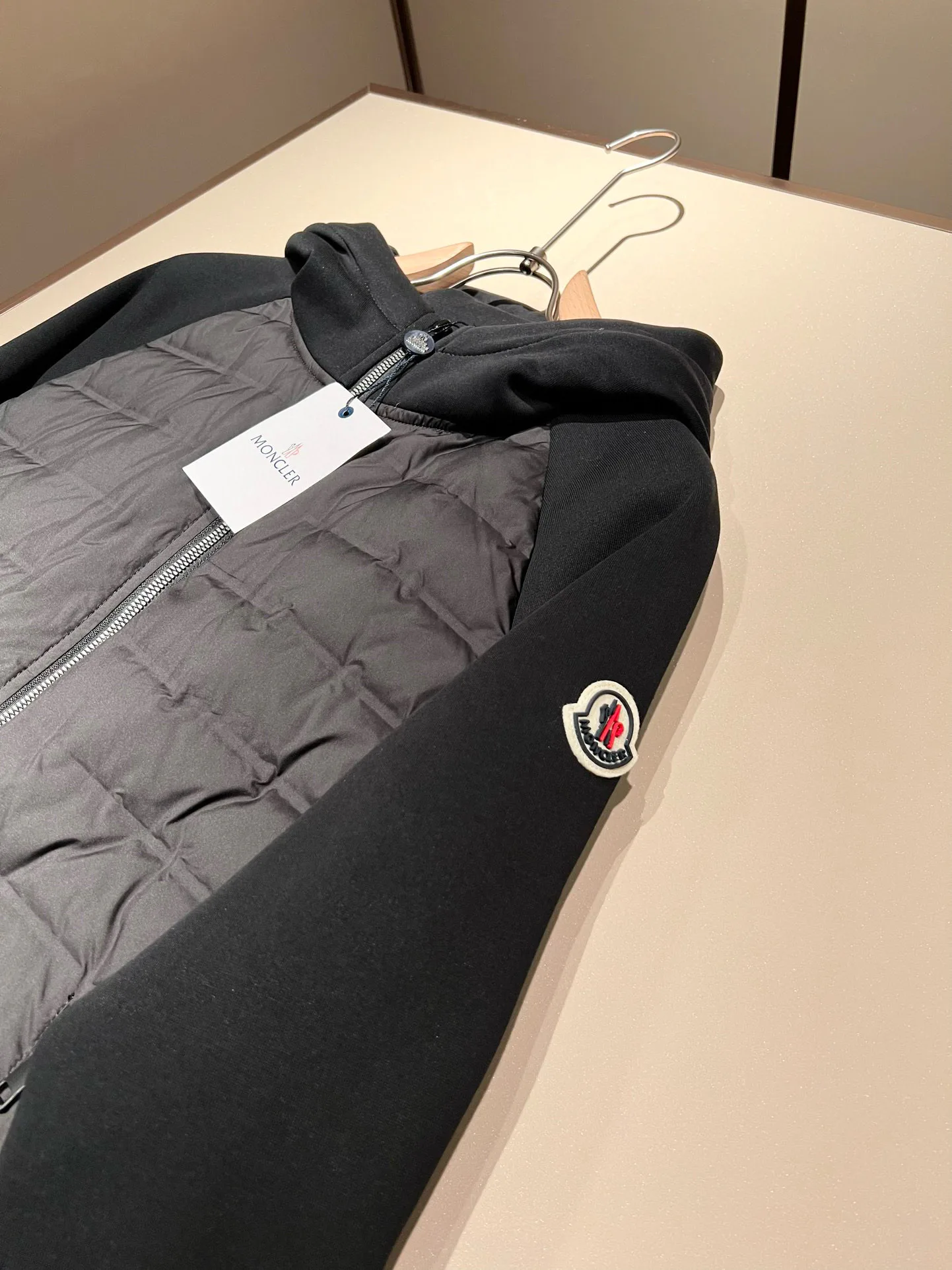Куртки И Пуховики Мужские Moncler 940771