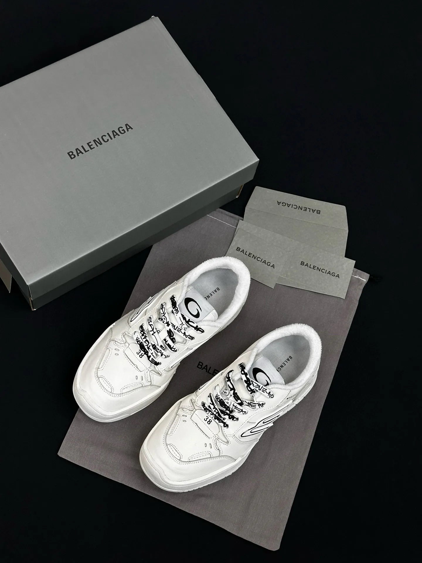 Кроссовки Женские Balenciaga 10997405