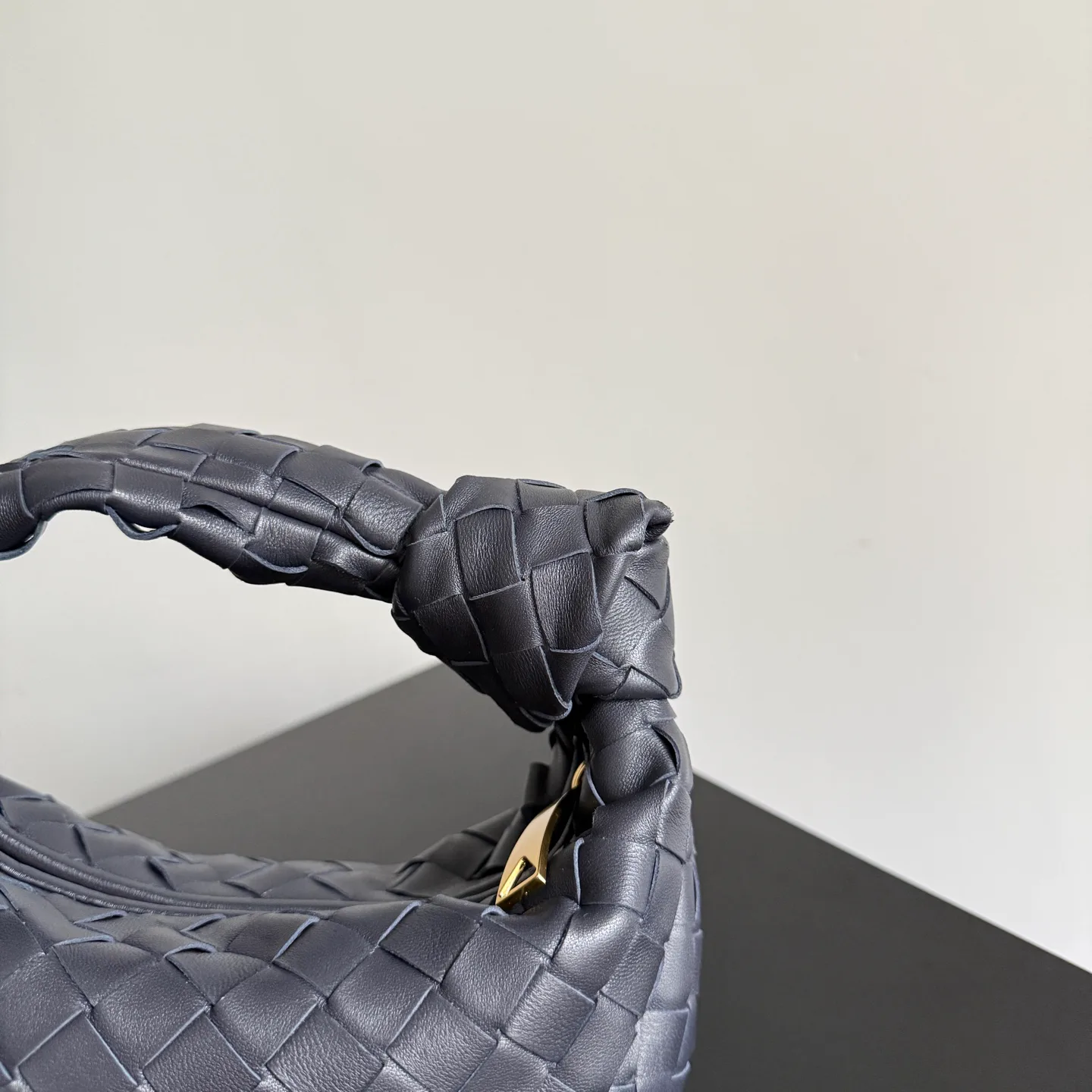 Классические Сумки Женские Bottega Veneta 12613597