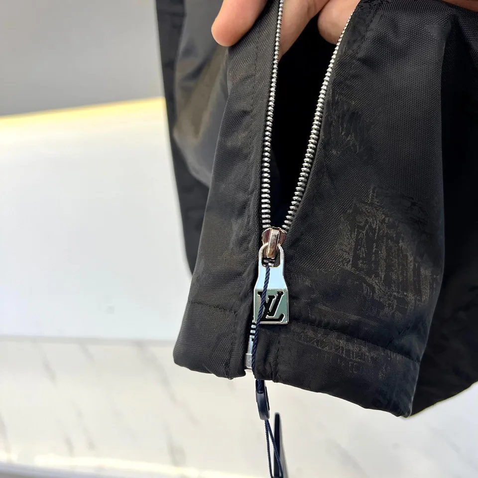 Куртки И Пуховики Мужские Louis Vuitton 30649