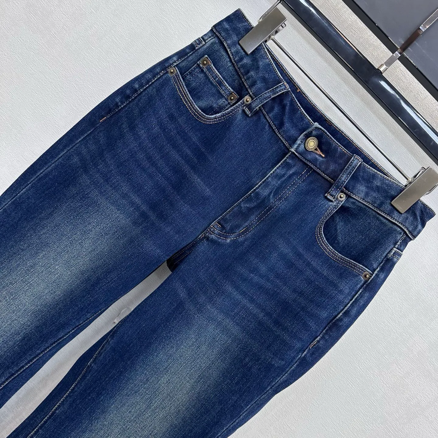 Джинсы Женские Saint Laurent 19244318