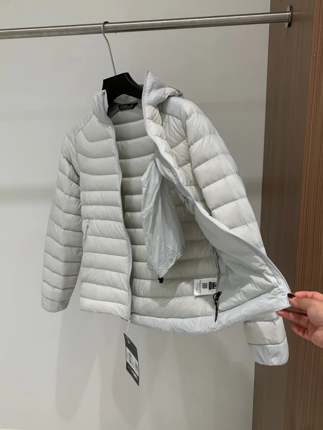 Куртки И Пуховики Женские Arcteryx 19167917