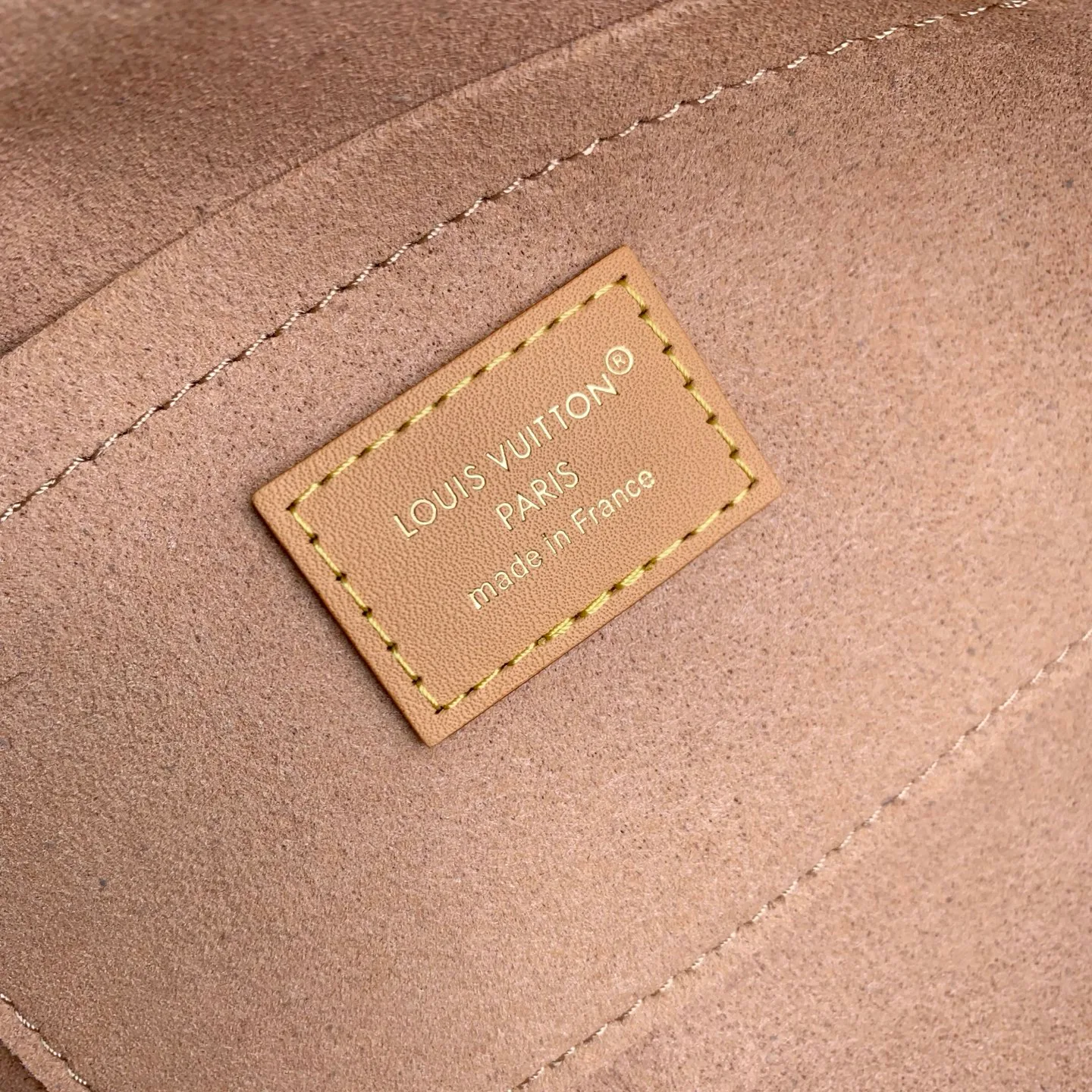 Сумки На Ремне Женские Louis Vuitton 18147521