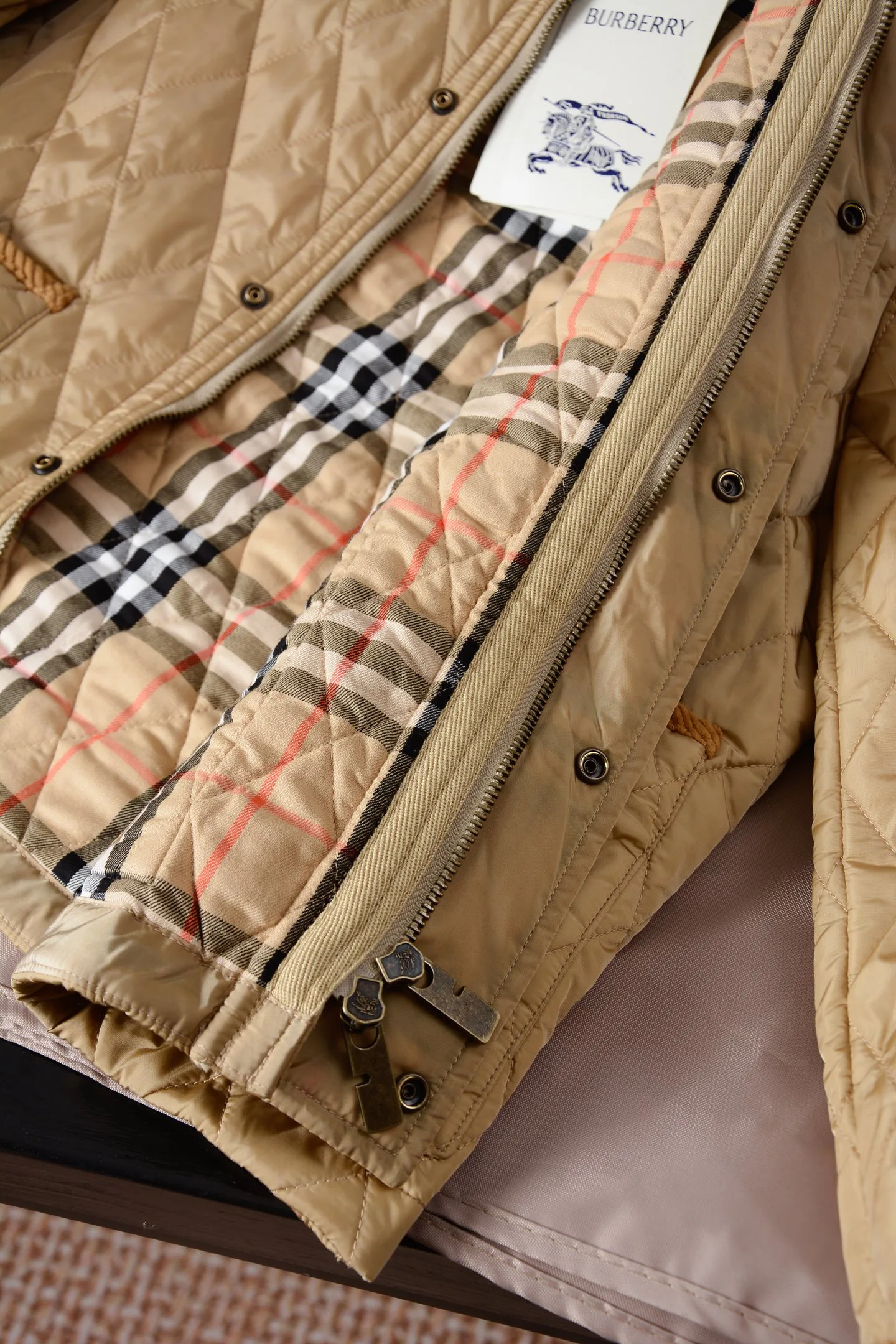 Куртки И Пуховики Женские Burberry 18512998
