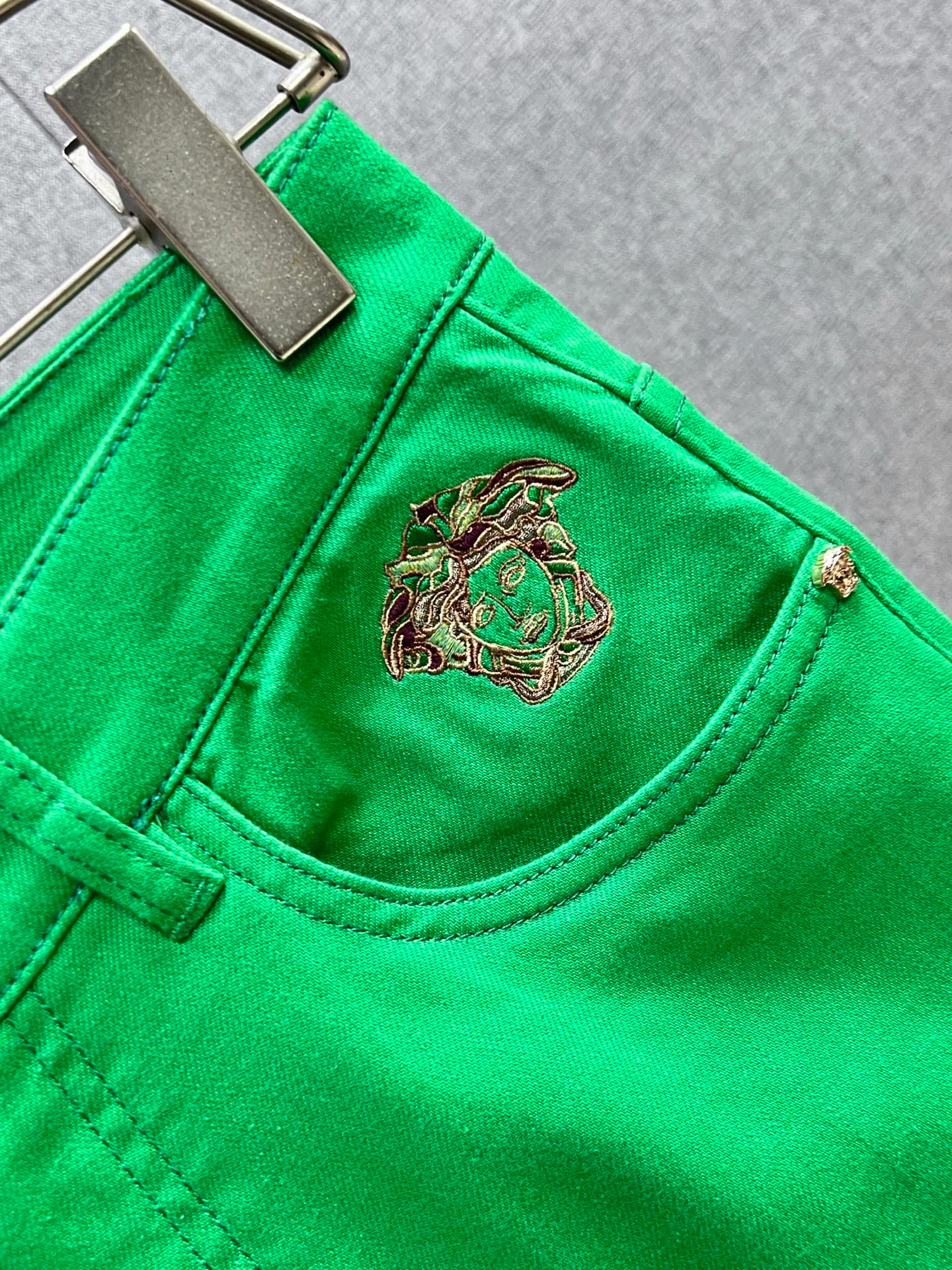 Джинсы Мужские Versace 18097846