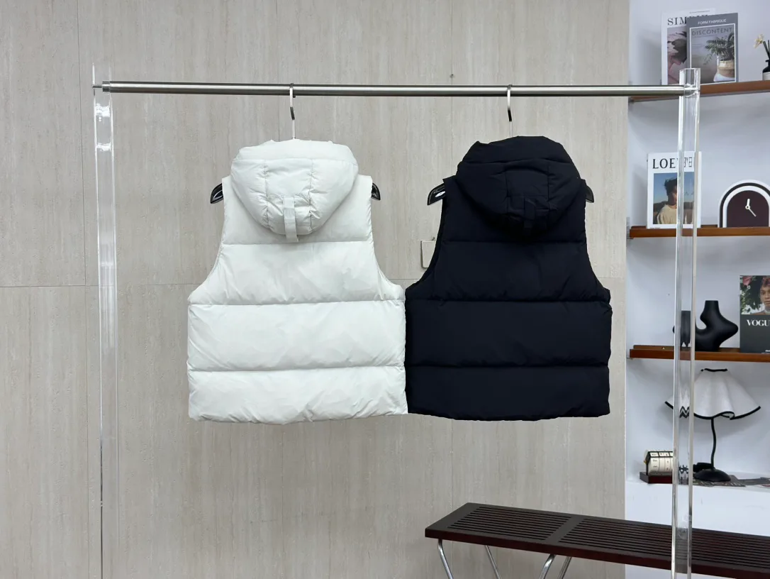 Жилеты Женские Canada Goose 19503911