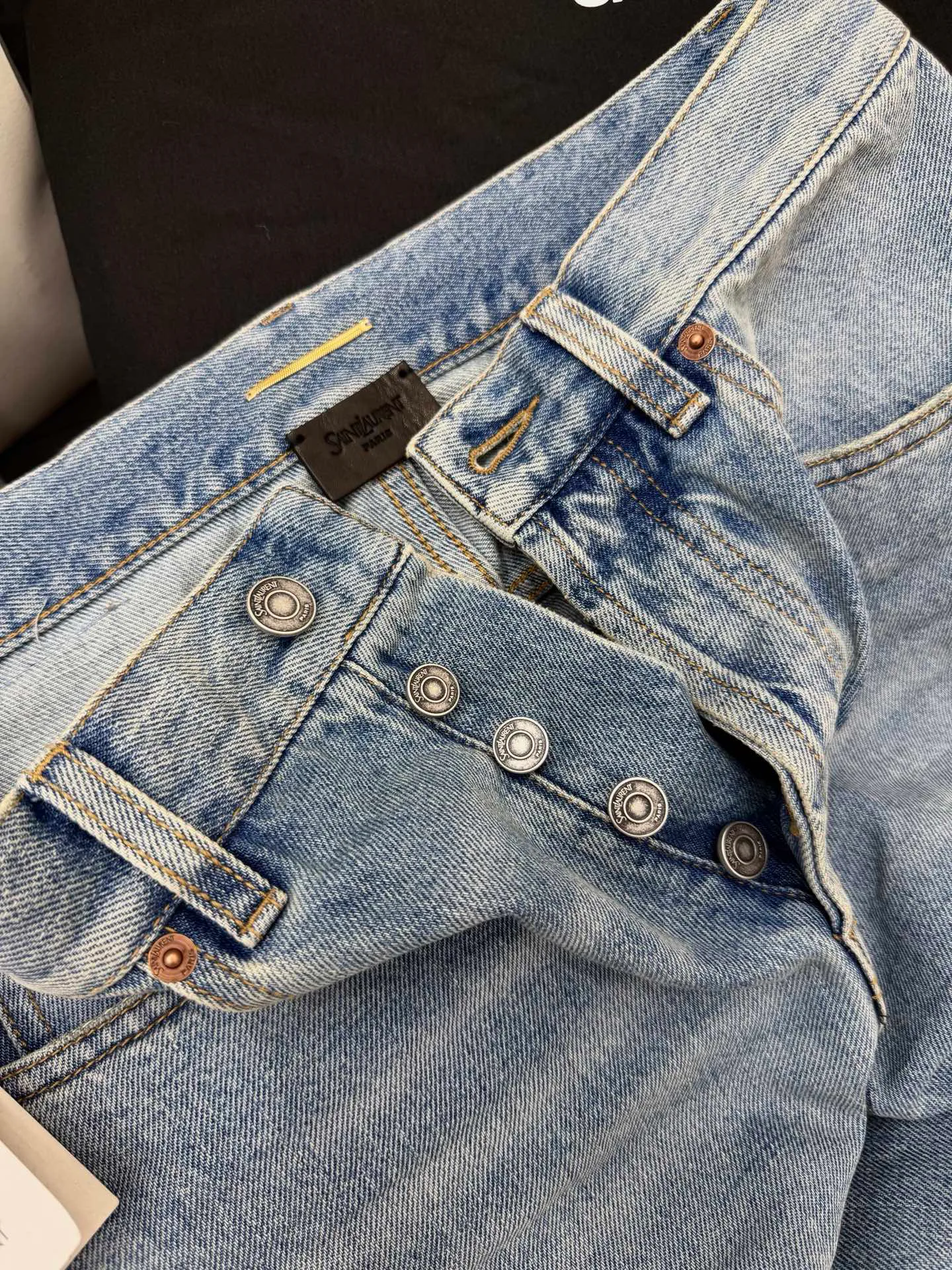Джинсы Женские Saint Laurent 18114456