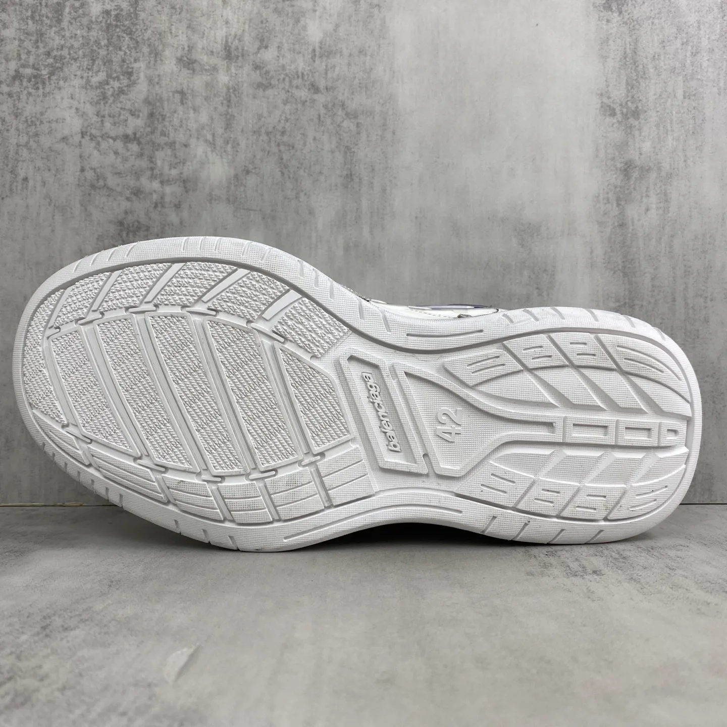 Кроссовки Женские Balenciaga 110625