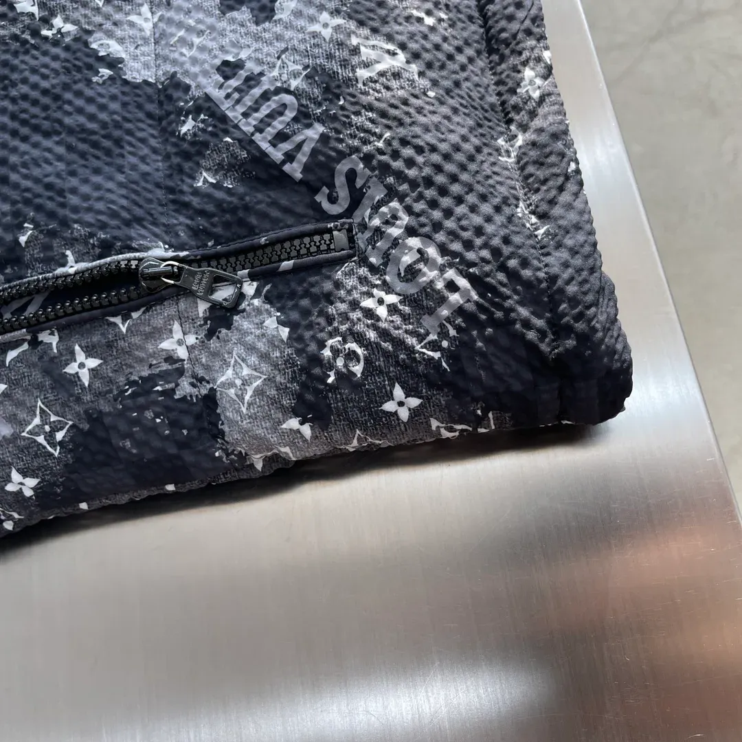 Куртки И Пуховики Мужские Louis Vuitton 1860147