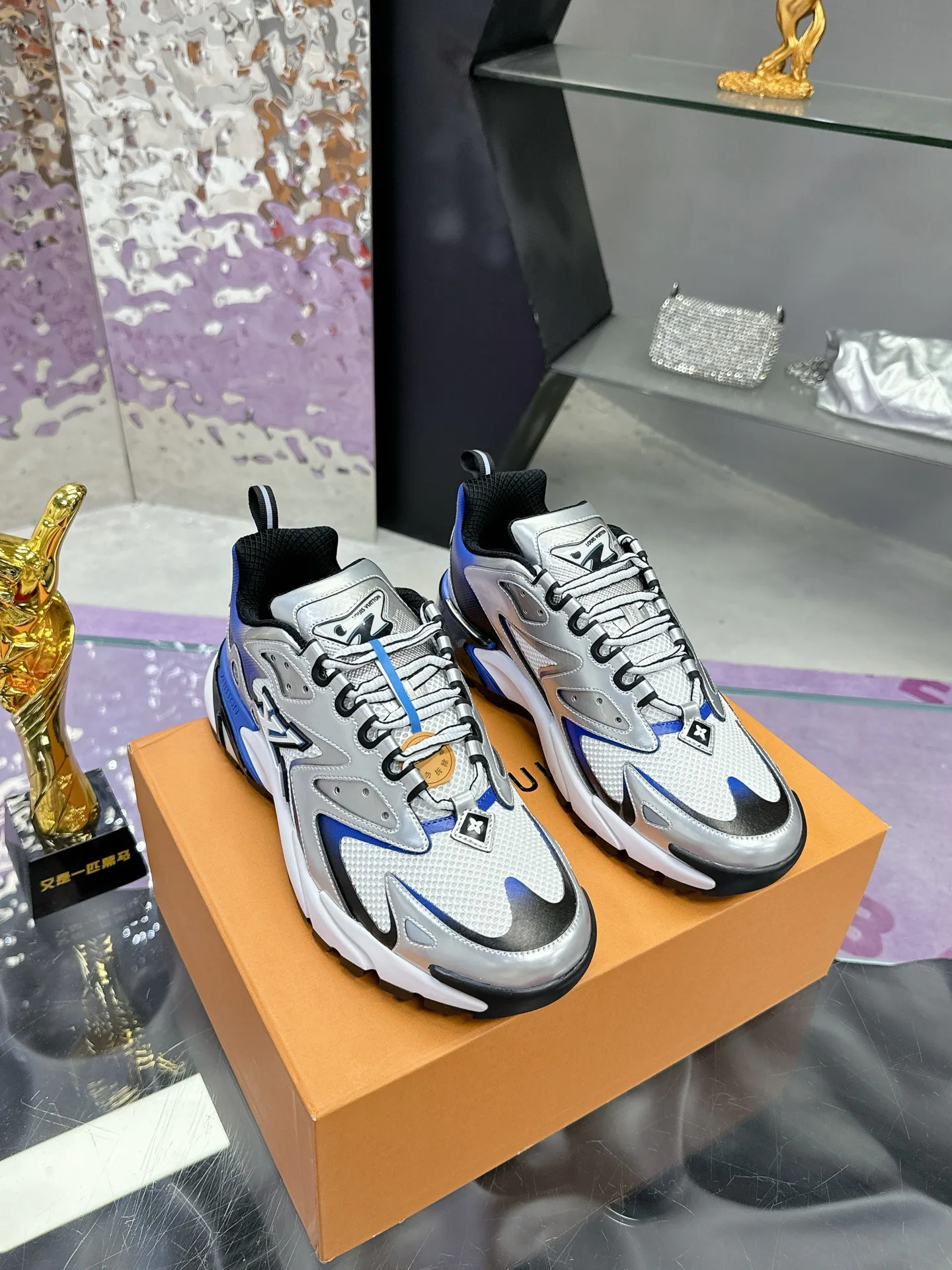 Кроссовки Мужские Louis Vuitton 841689