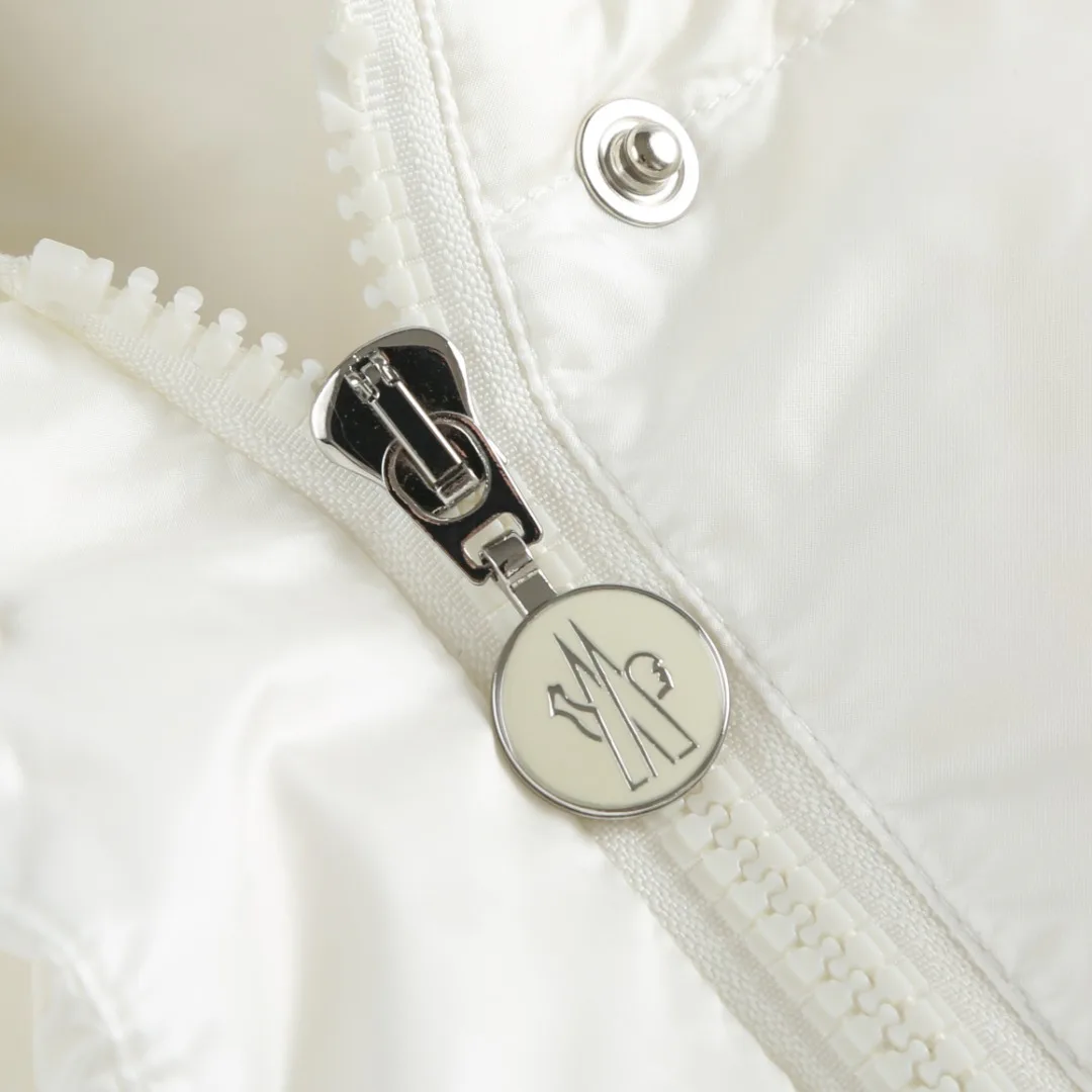 Куртки И Пуховики Женские Moncler 18022455