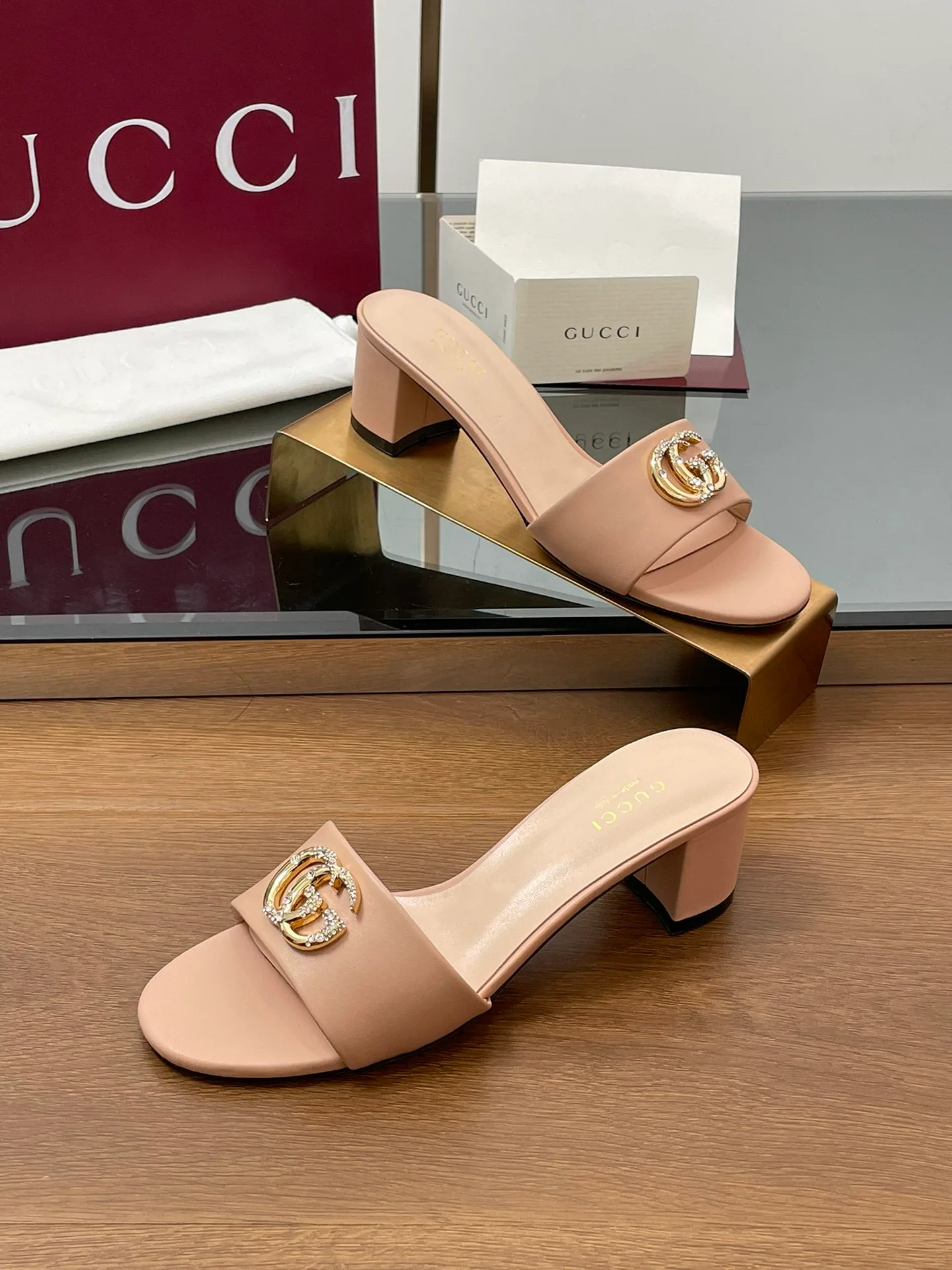 Босоножки Женские Gucci 34599