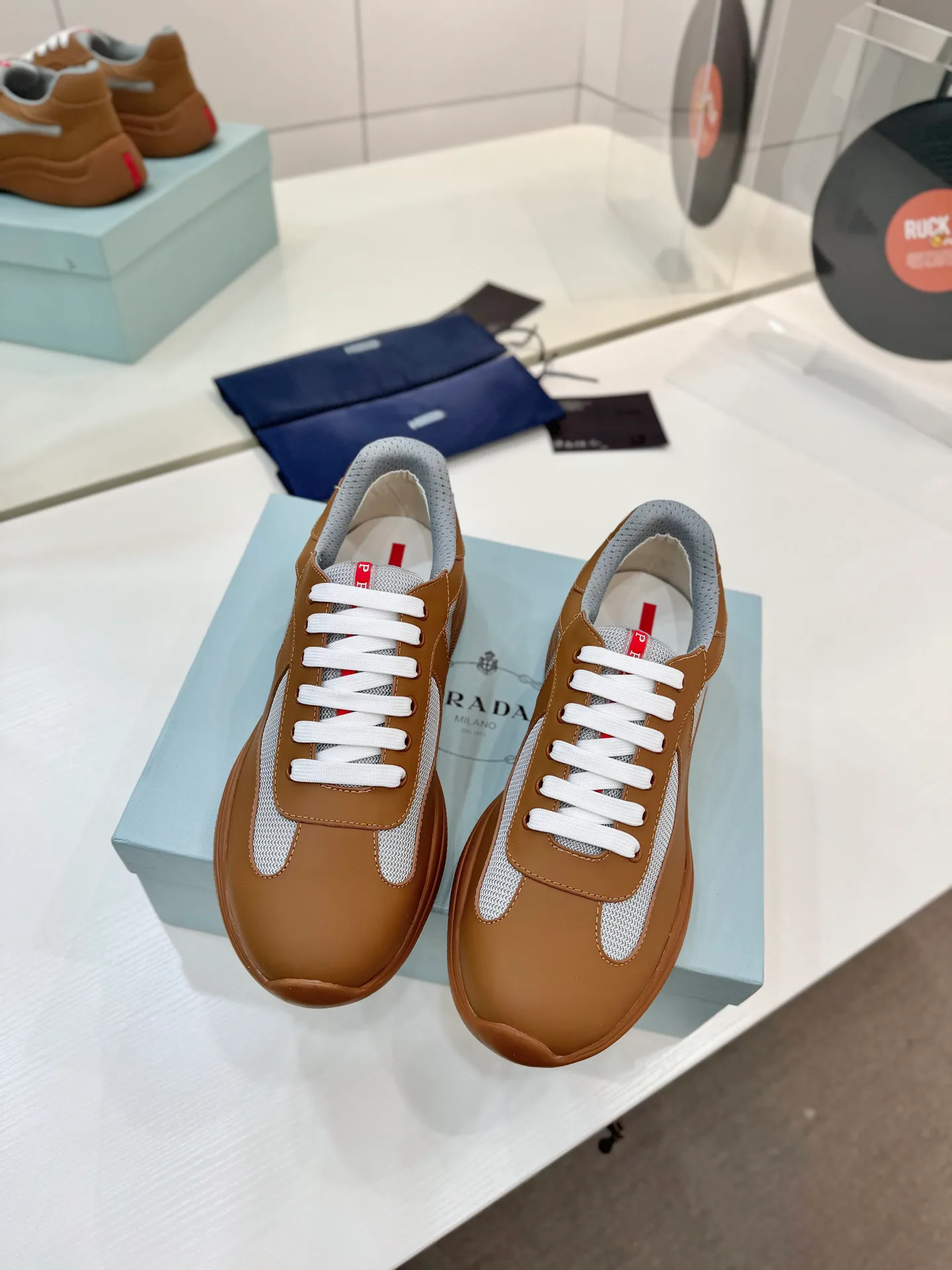 Кроссовки Женские Prada 2019178