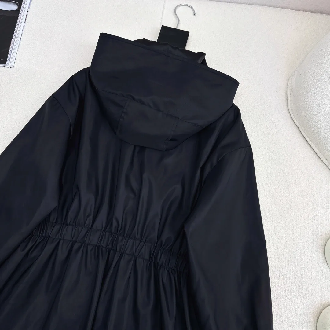 Куртки И Пуховики Женские Chanel 11329510