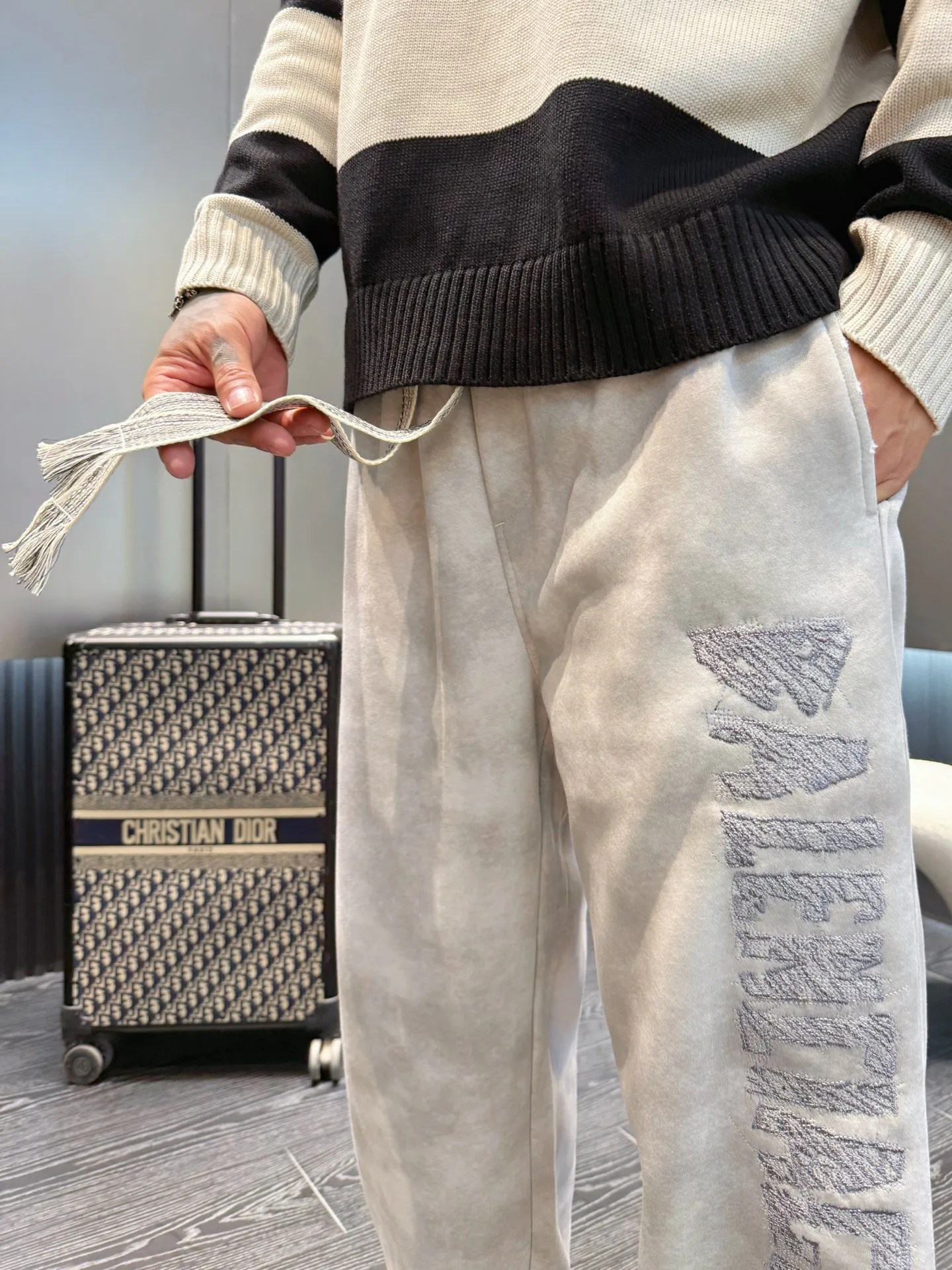Брюки Мужские Balenciaga 10310681