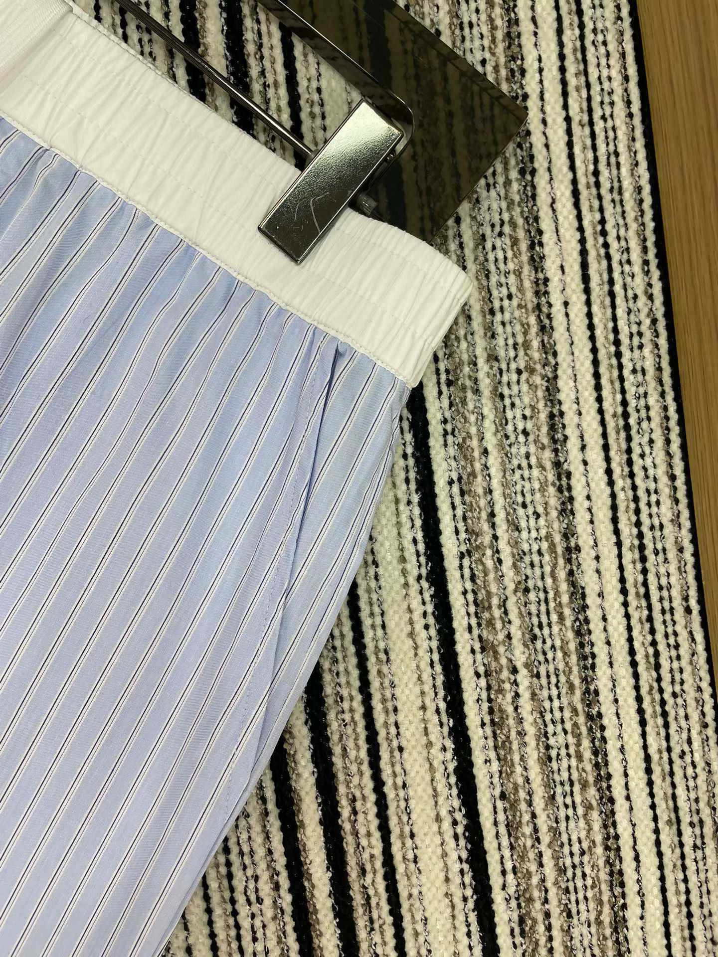 Шорты Женские Louis Vuitton 1828645