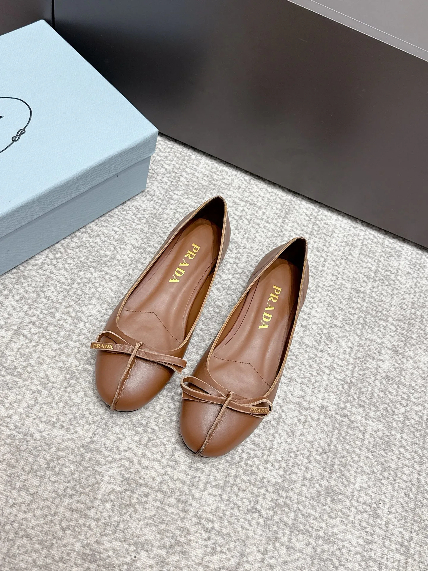 Туфли Женские Prada 13540603