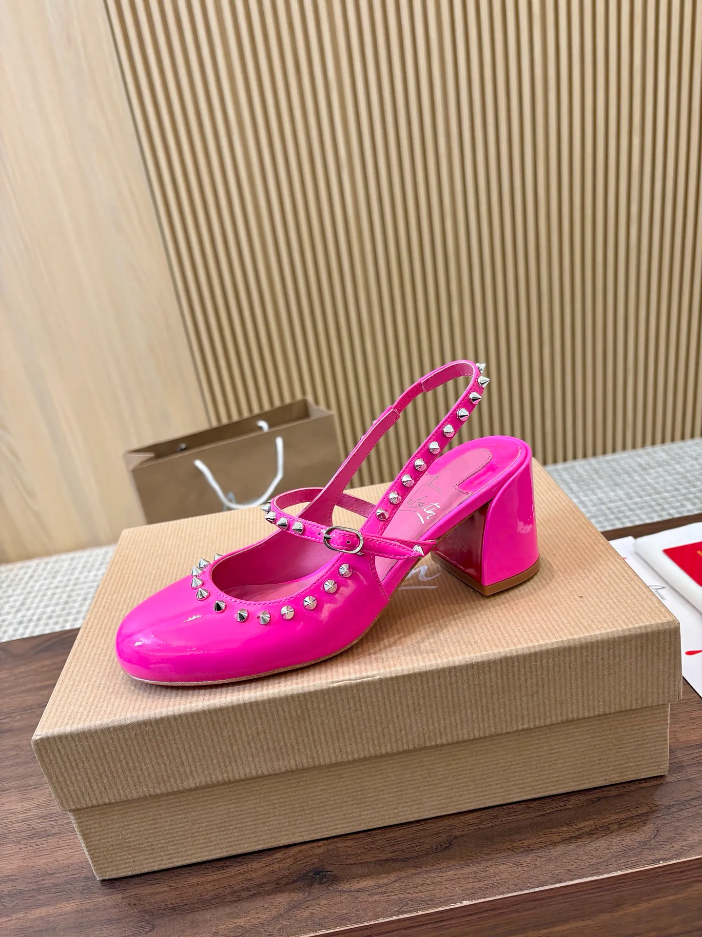 Туфли Женские Christian Louboutin 1856061