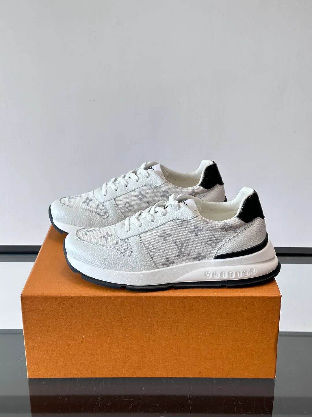 Кроссовки Мужские Louis Vuitton 367176