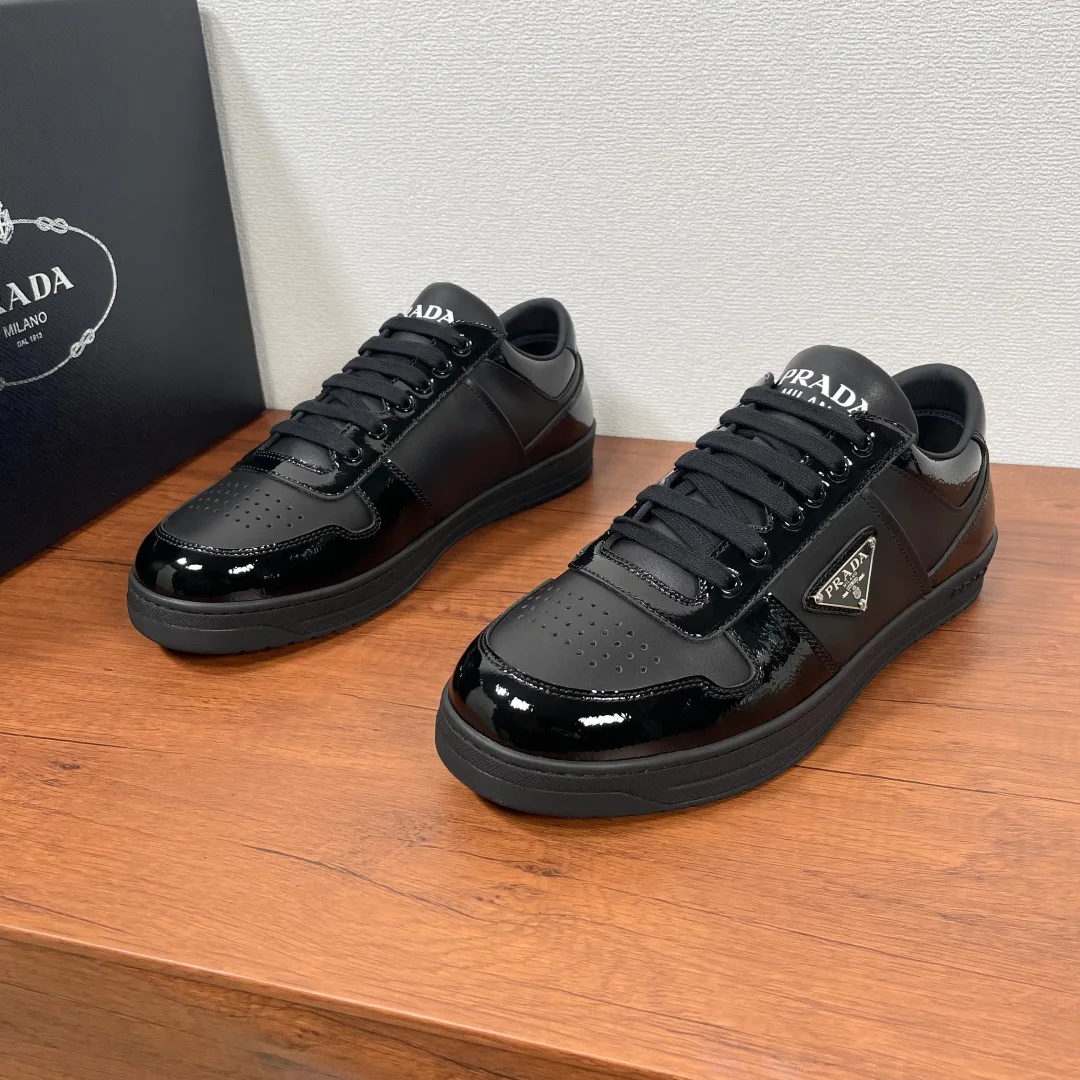 Кроссовки Мужские Prada 18197805