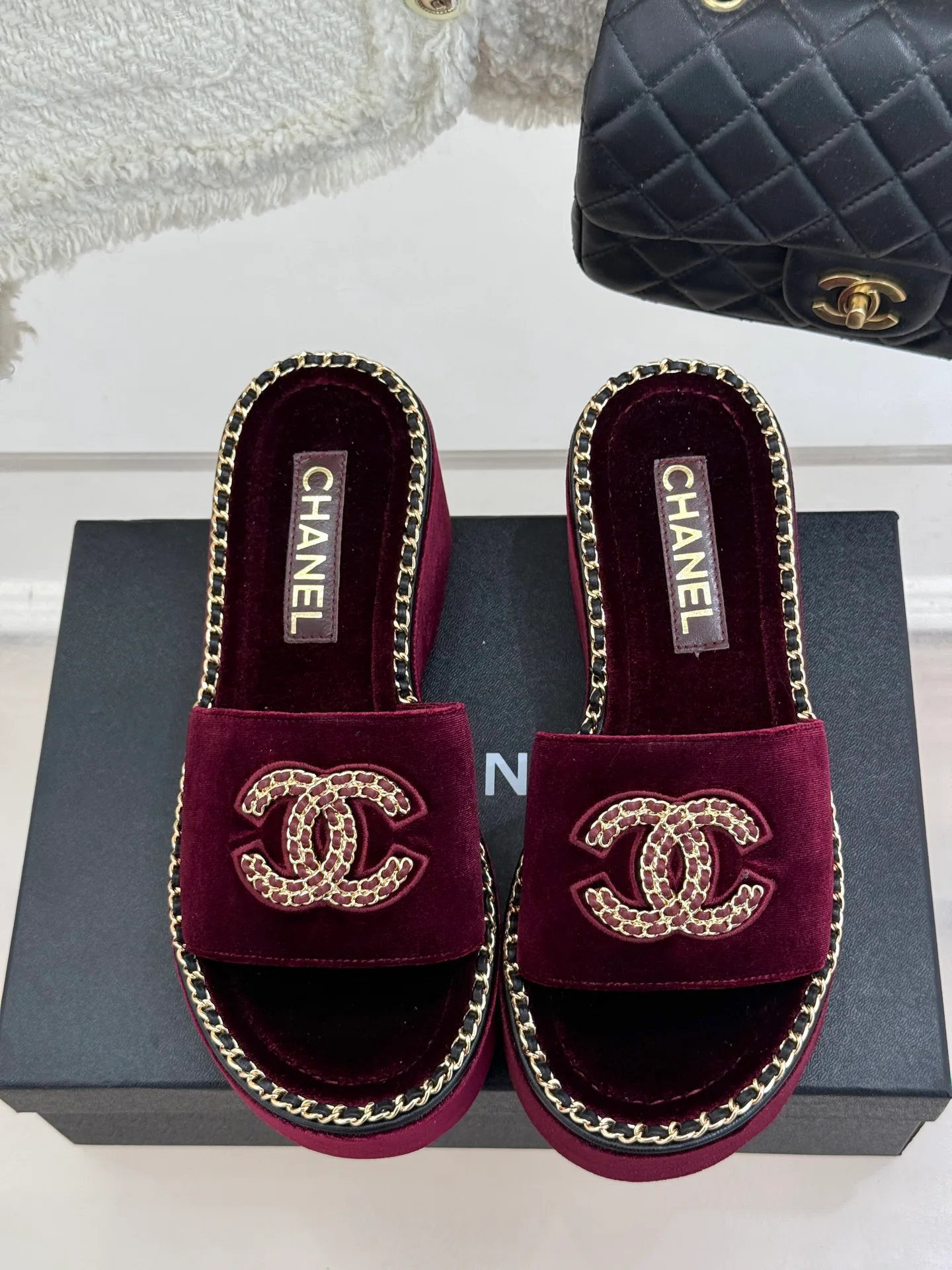 Шлепанцы Женские Chanel 3425650