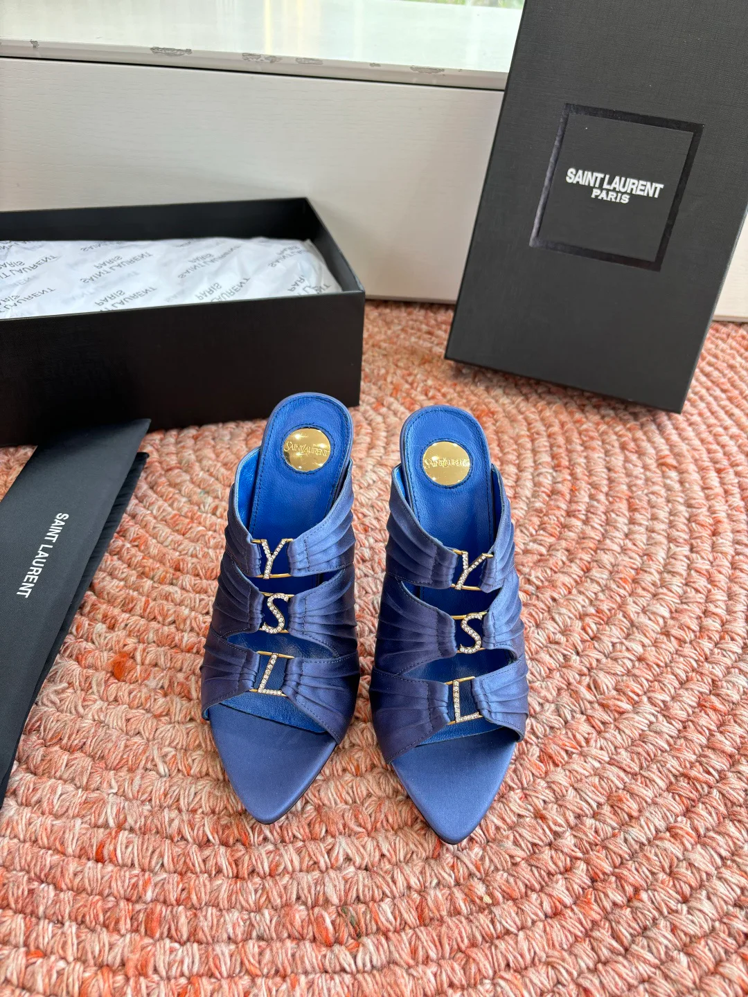 Босоножки Женские Saint Laurent 10211619