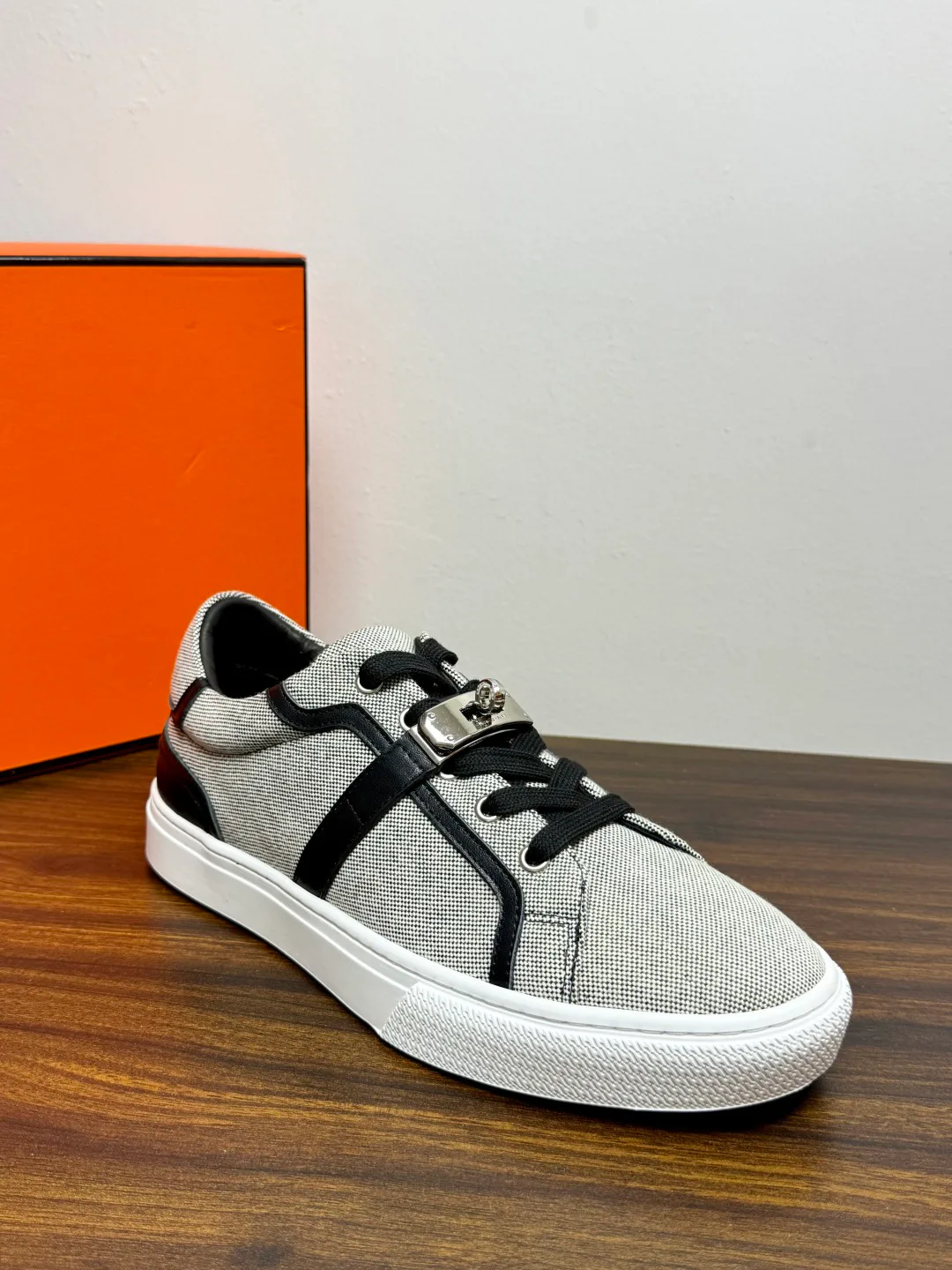 Кроссовки Мужские Hermes 19035977