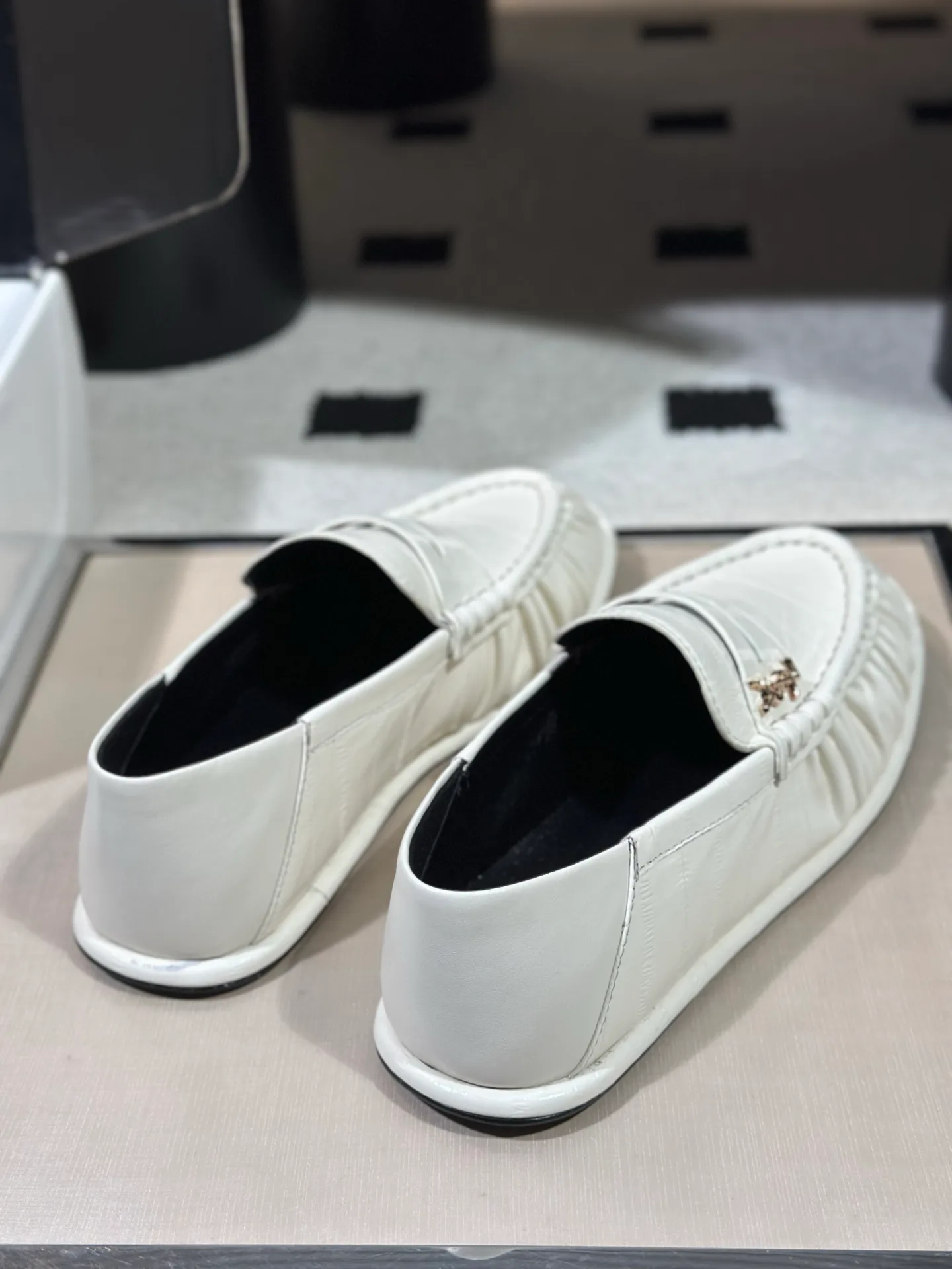 Лоферы И Мокасины Женские Saint Laurent 18041754
