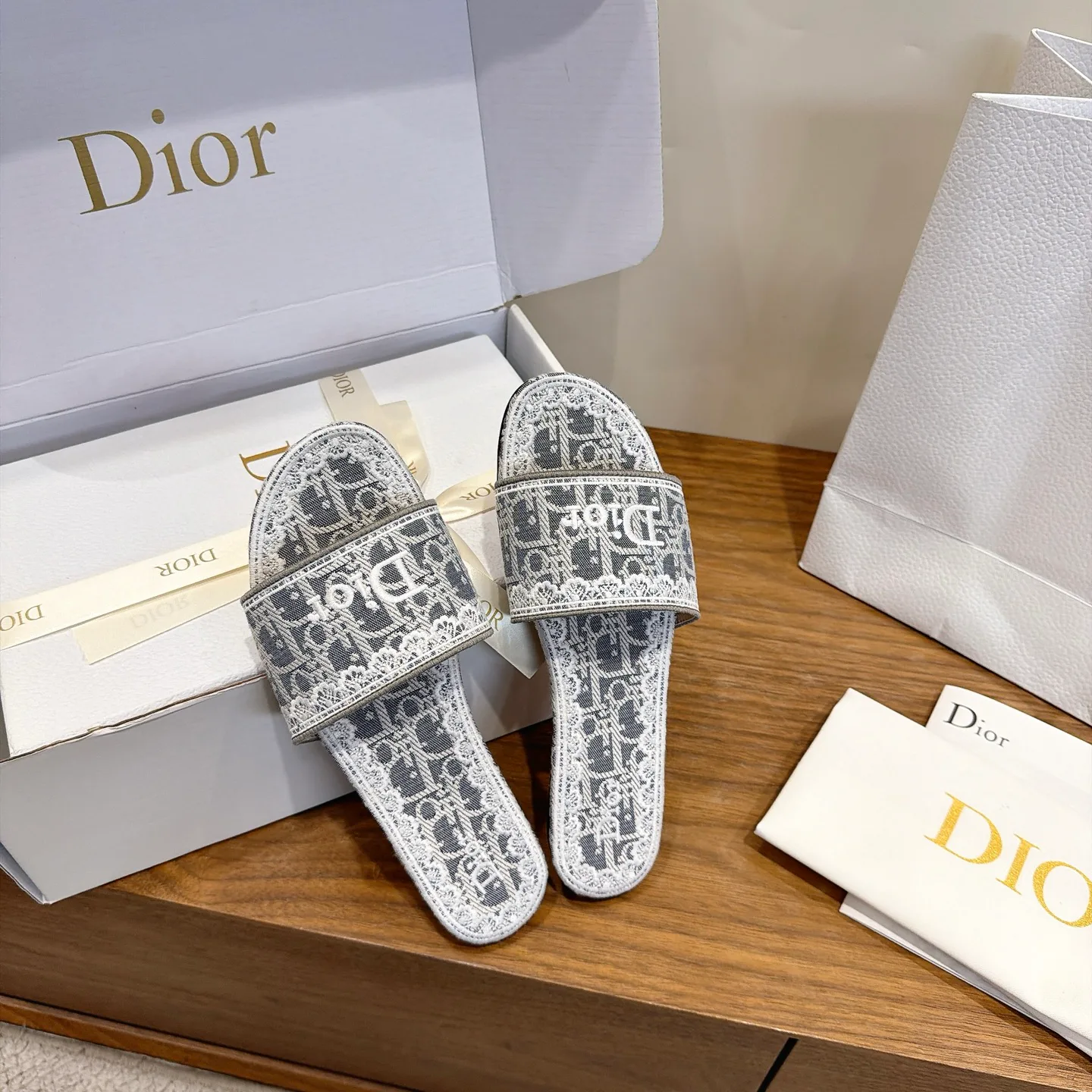 Шлепанцы Женские Christian Dior 17449449