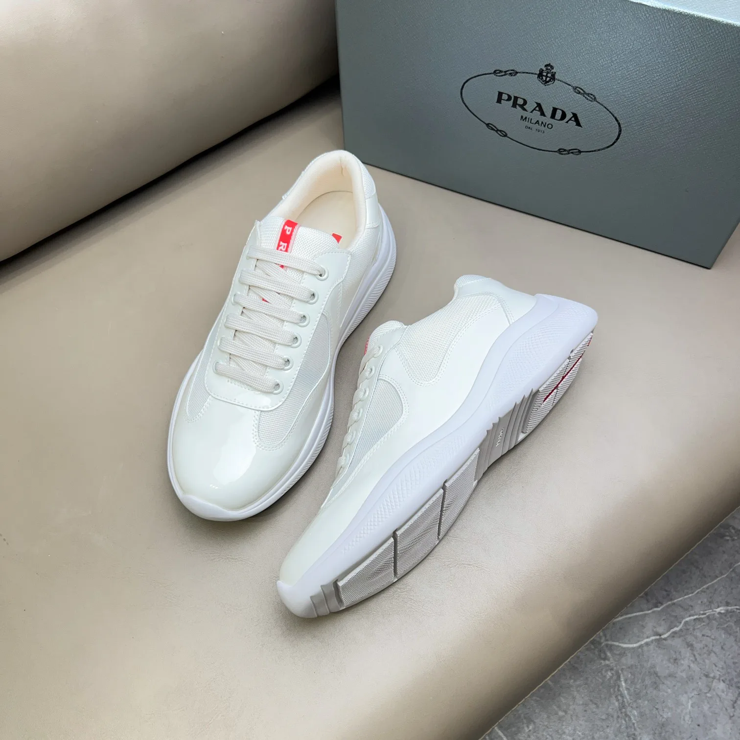 Кроссовки Женские Prada 17636254