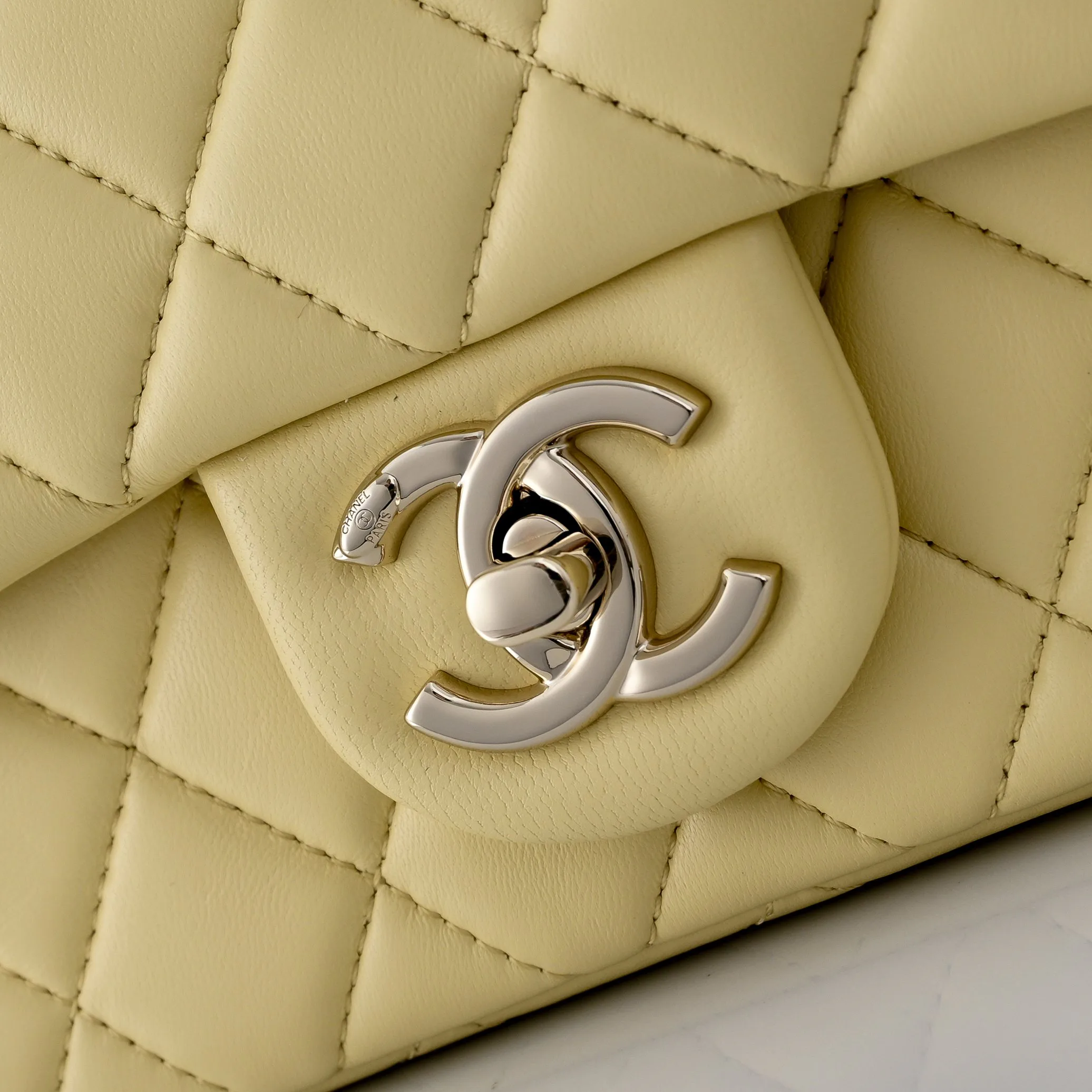 Классические Сумки Женские Chanel 18148077