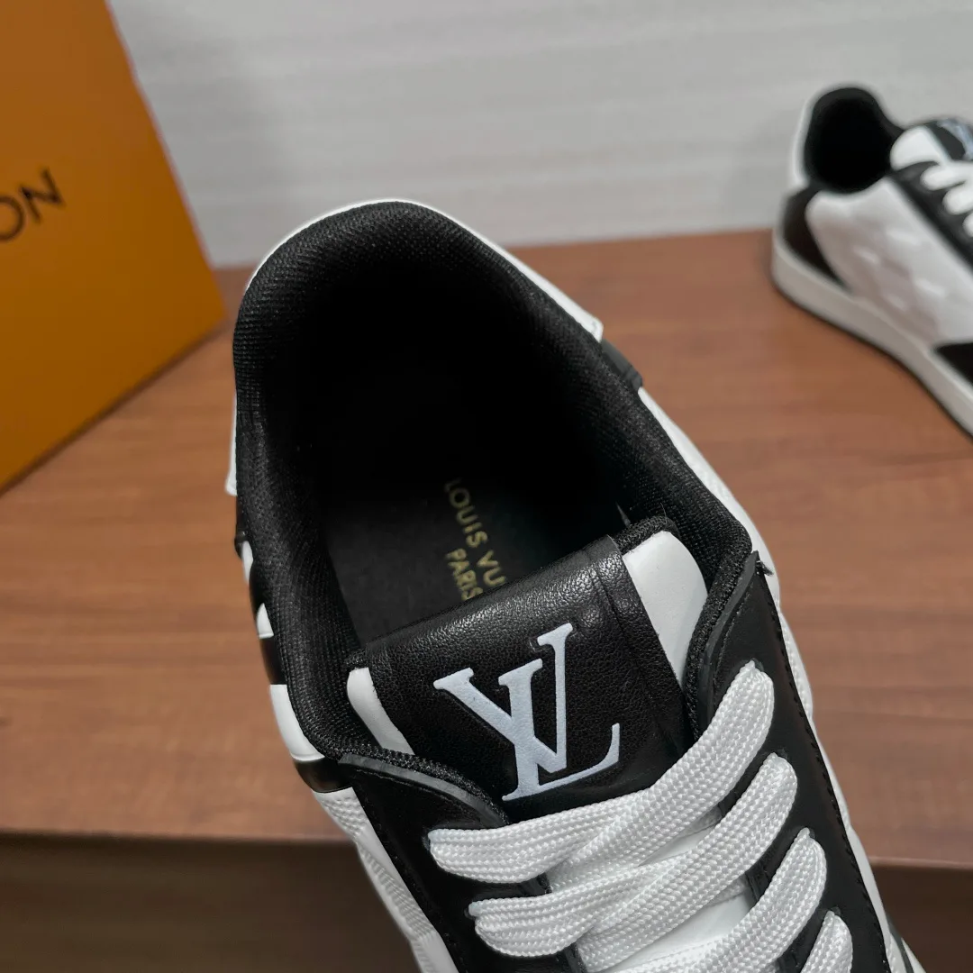 Кроссовки Мужские Louis Vuitton 18197827