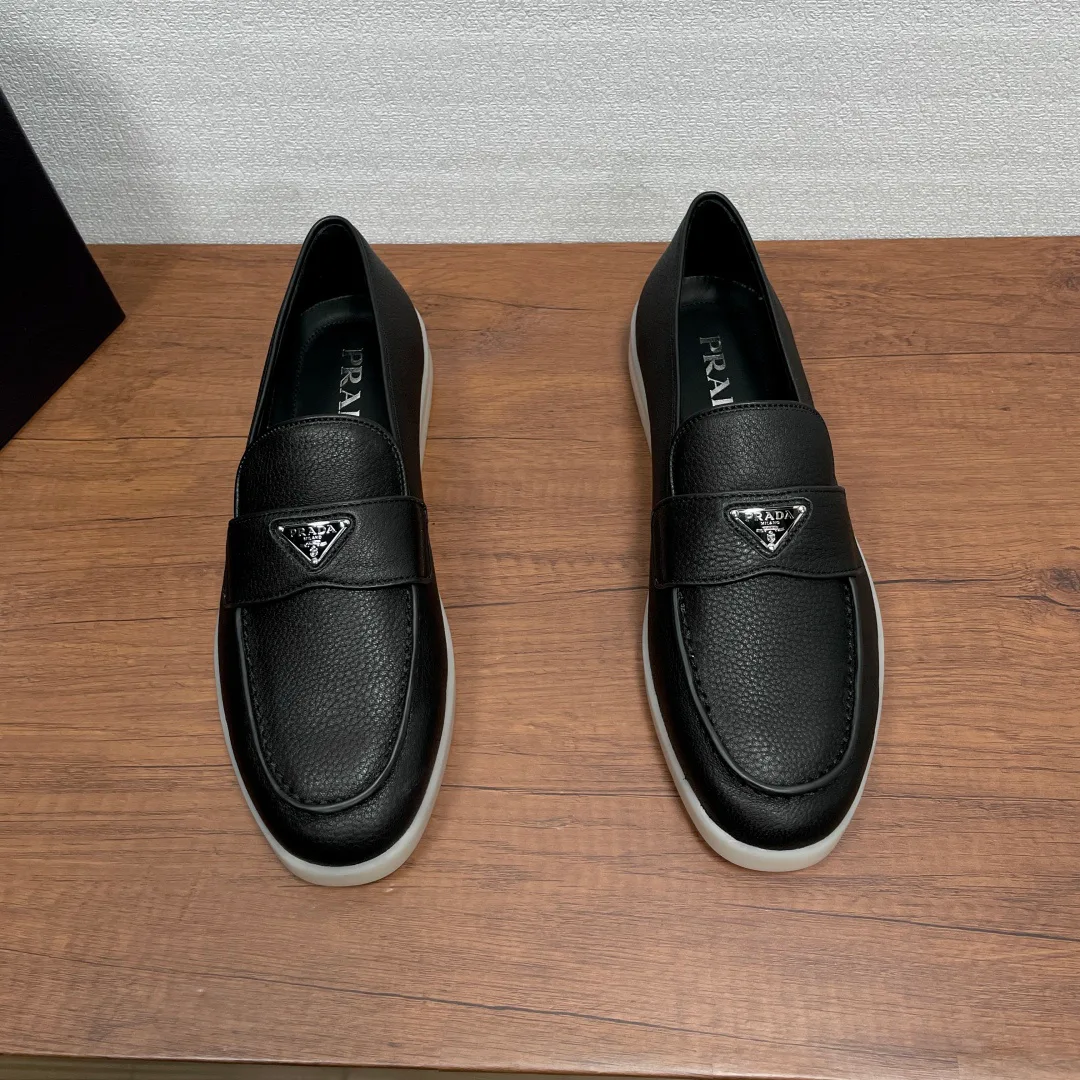 Лоферы И Туфли Мужские Prada 17971385