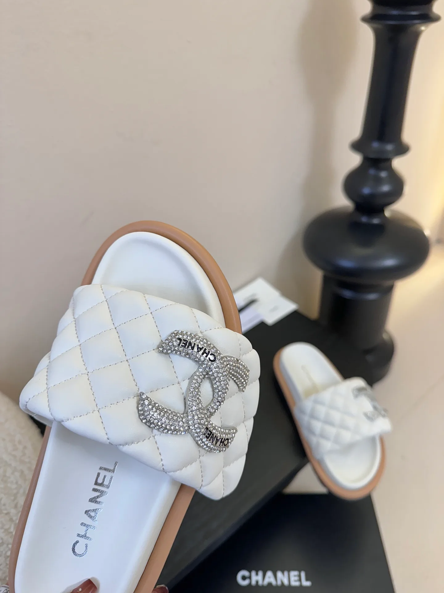 Шлепанцы Женские Chanel 1590884