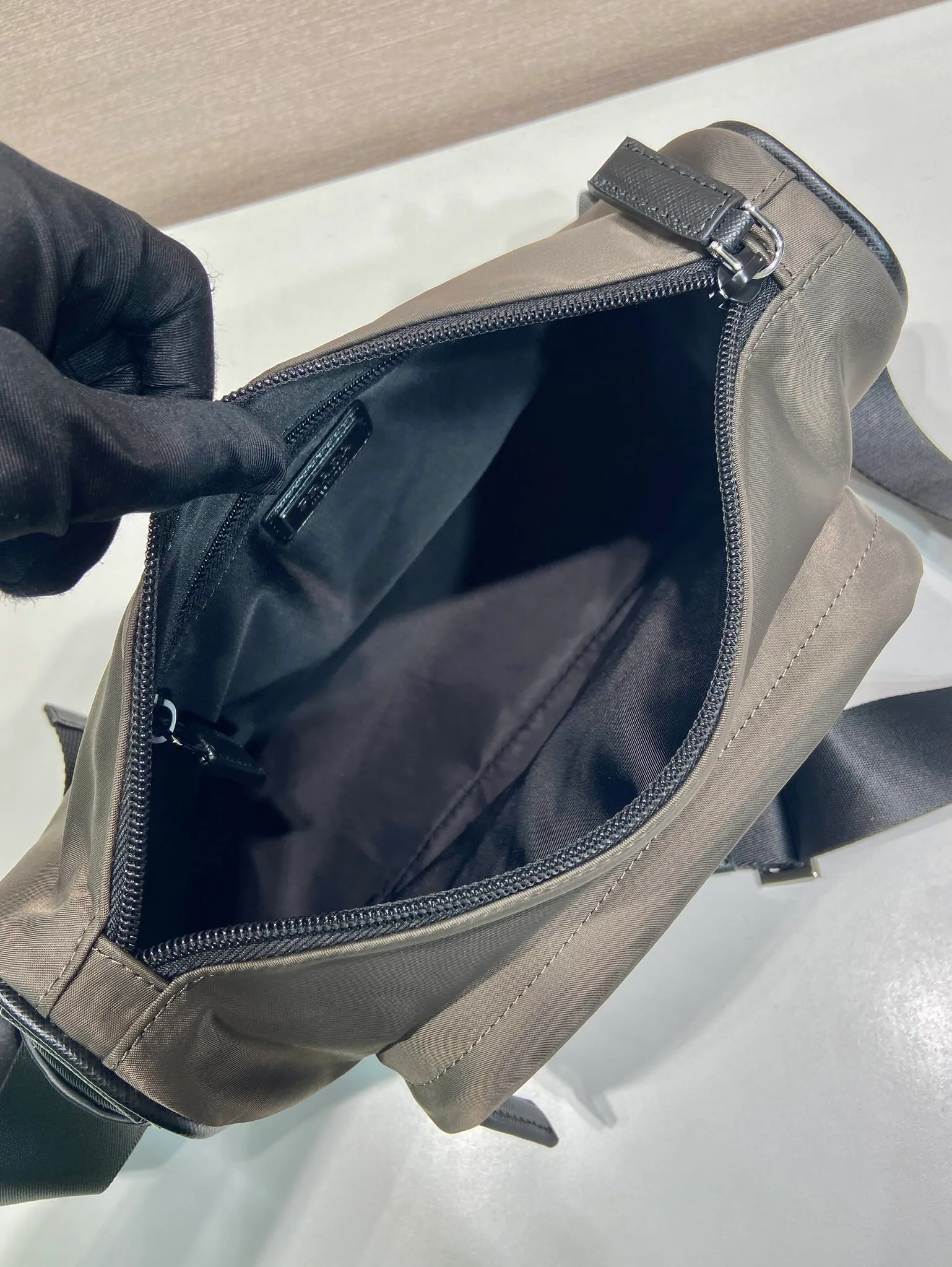 Сумки На Ремне Женские Prada 13346078