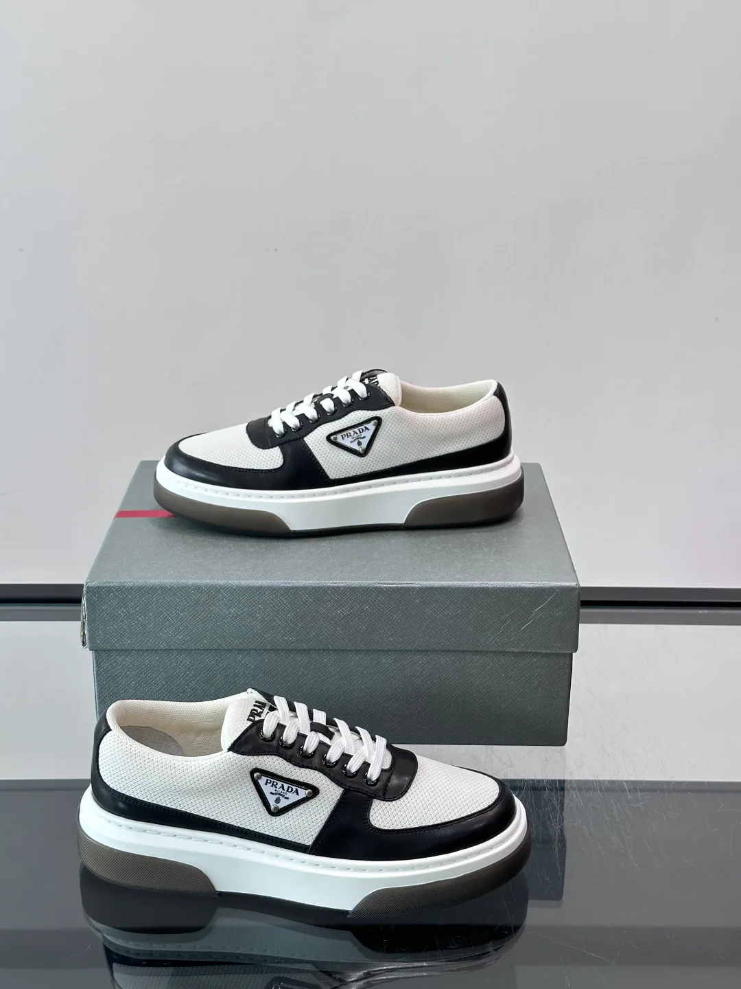Кроссовки Мужские Prada 17913726