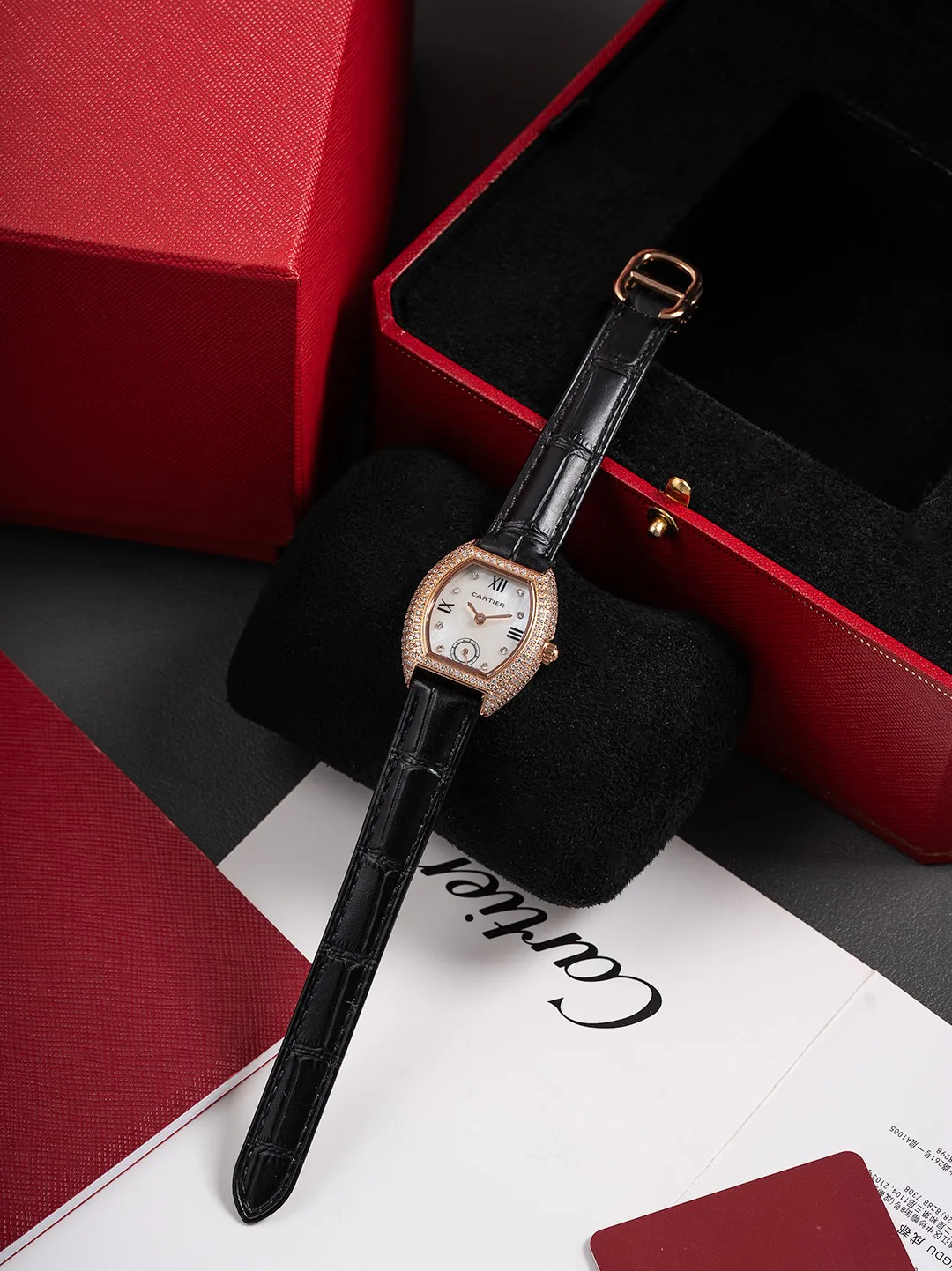 Часы Женские Cartier 18504502