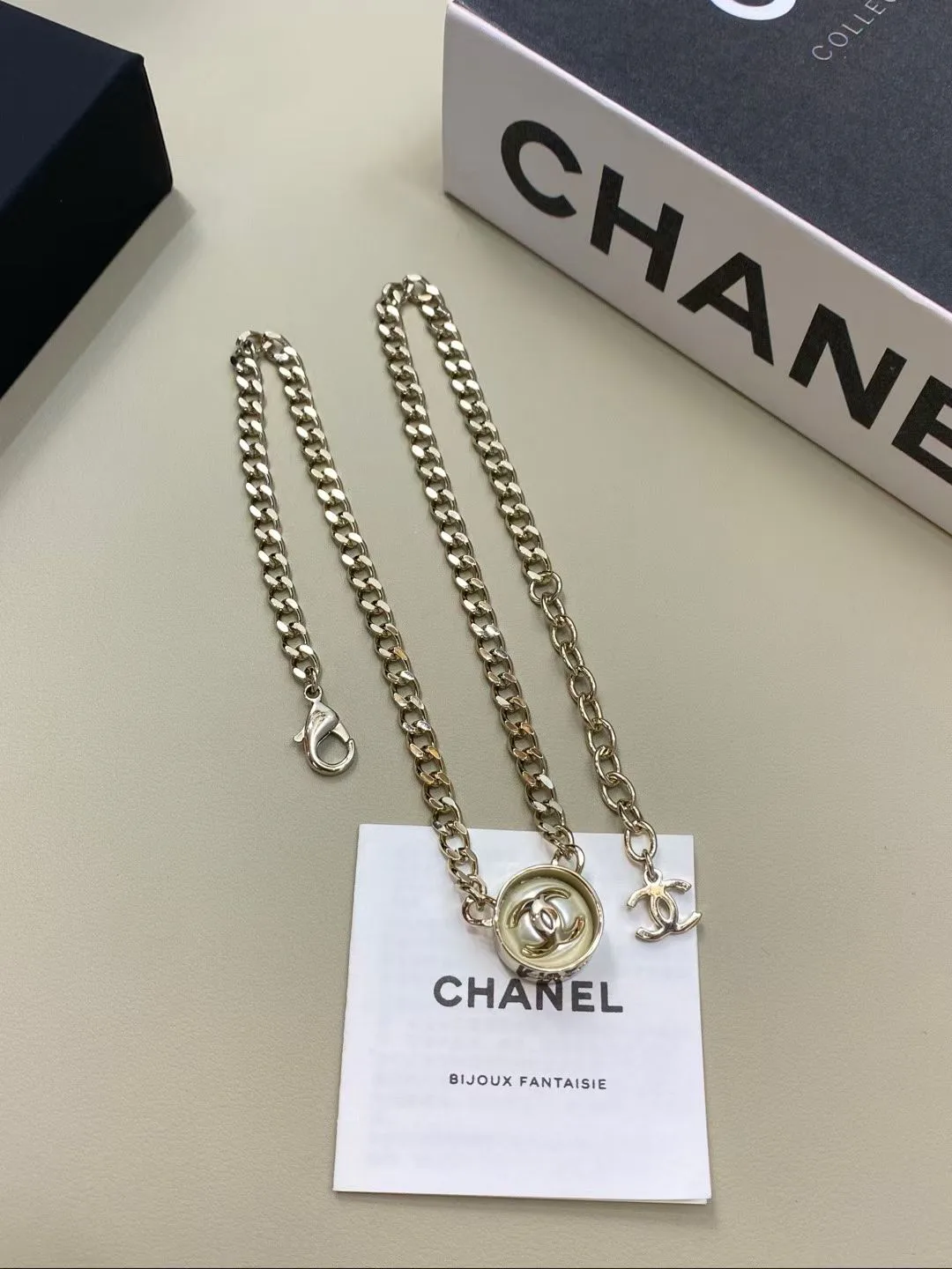 Бижутерия Chanel 410485