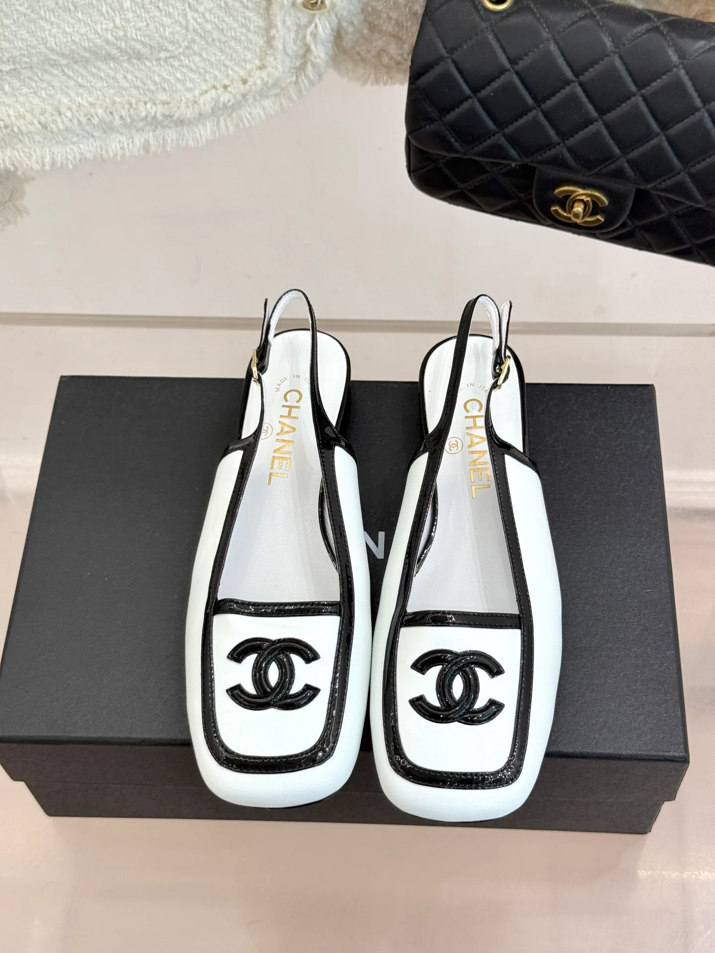 Босоножки Женские Chanel 17616176