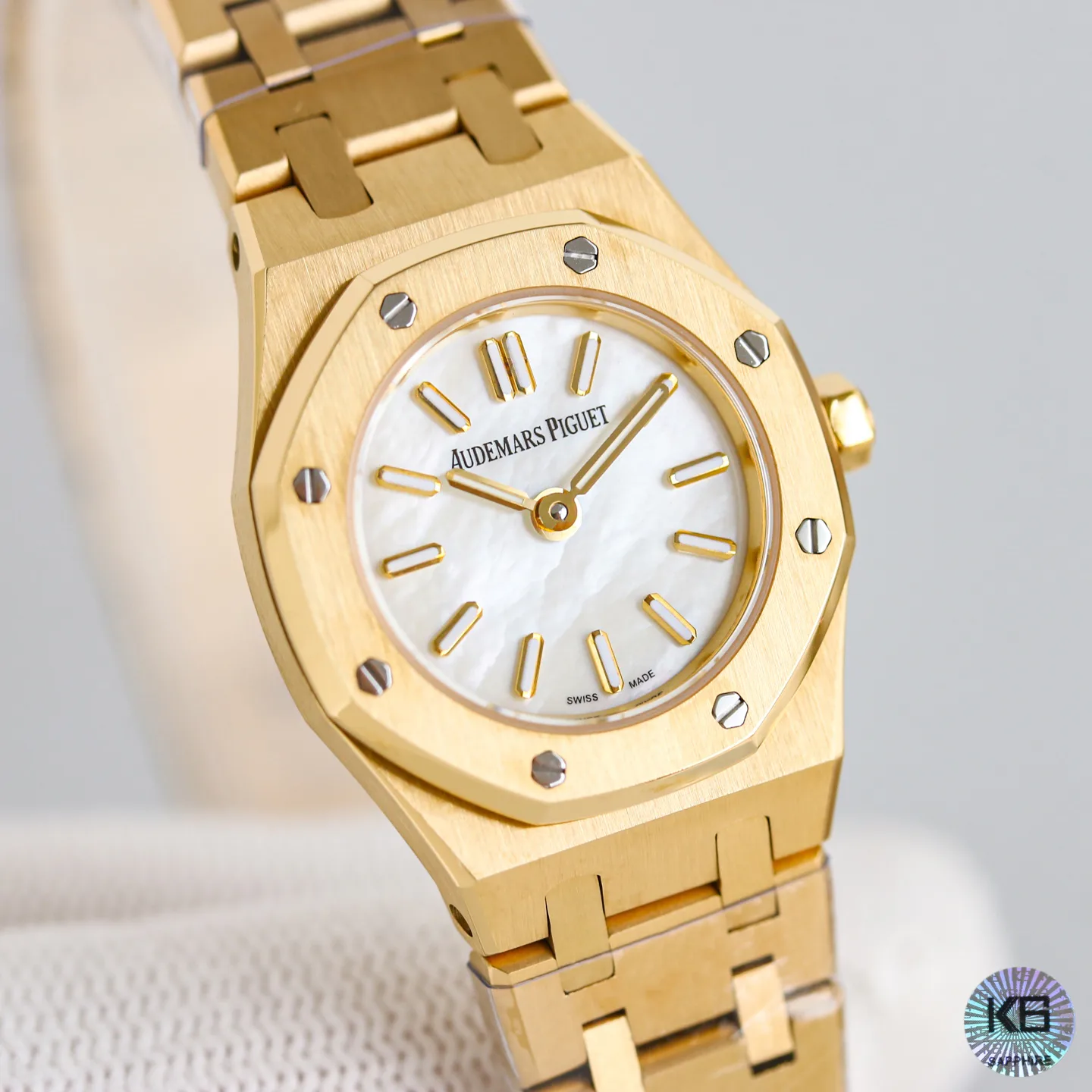 Часы Женские Audemars Piguet 18405871